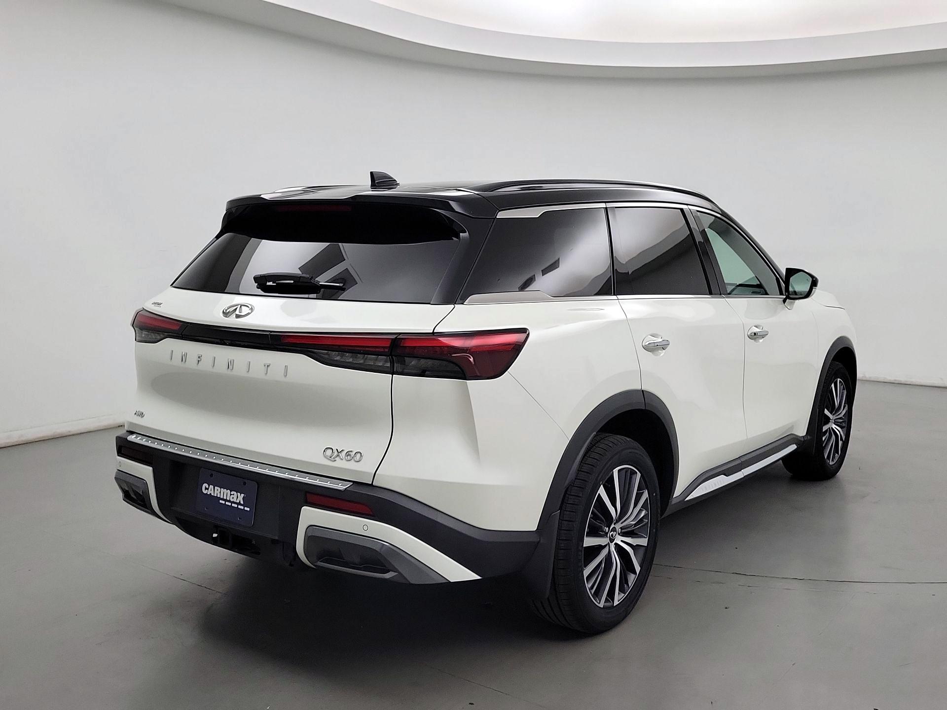 Thumbnail: 2023 INFINITI QX60 - 5