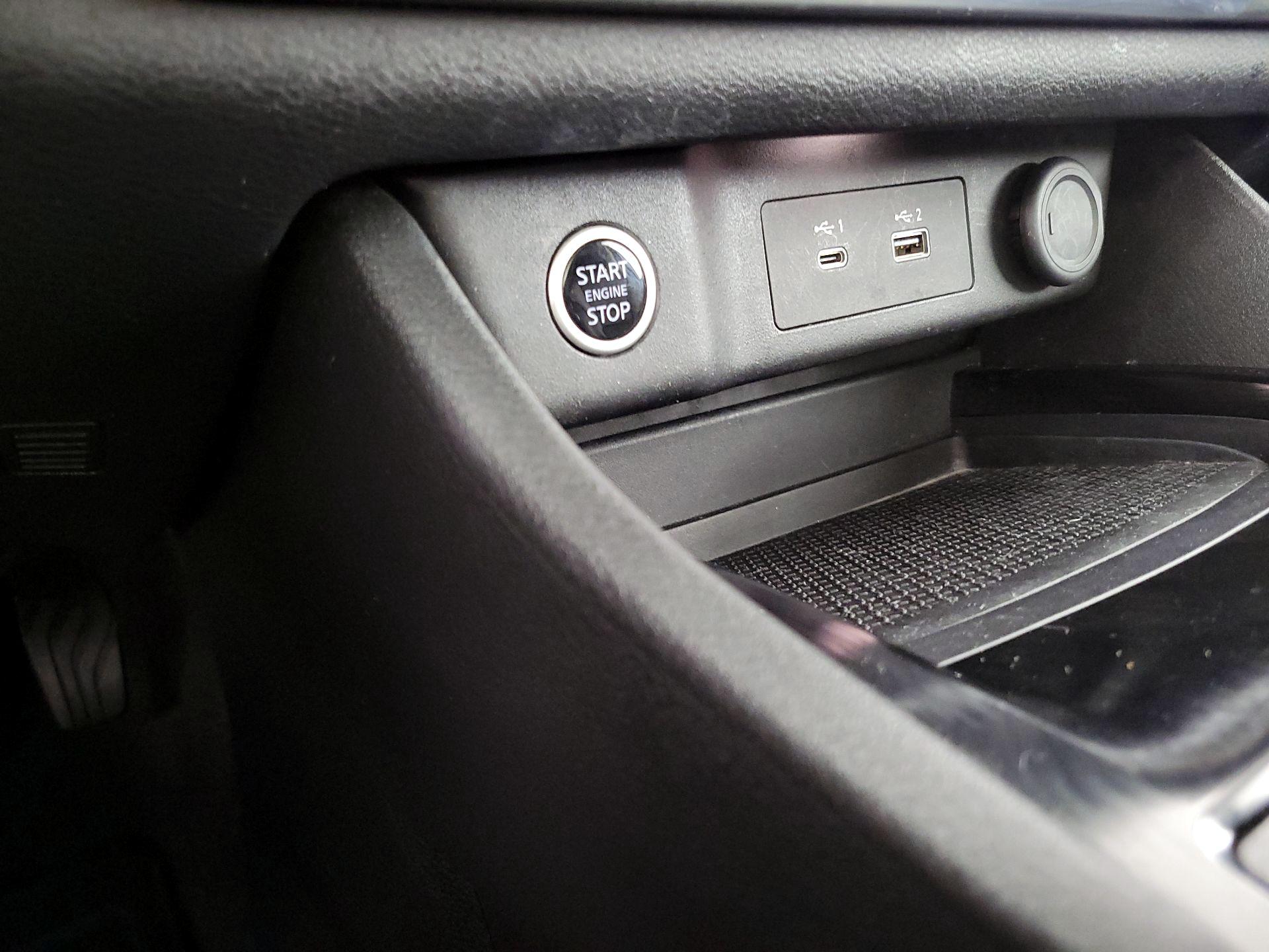 Thumbnail: 2022 Nissan Rogue - 18