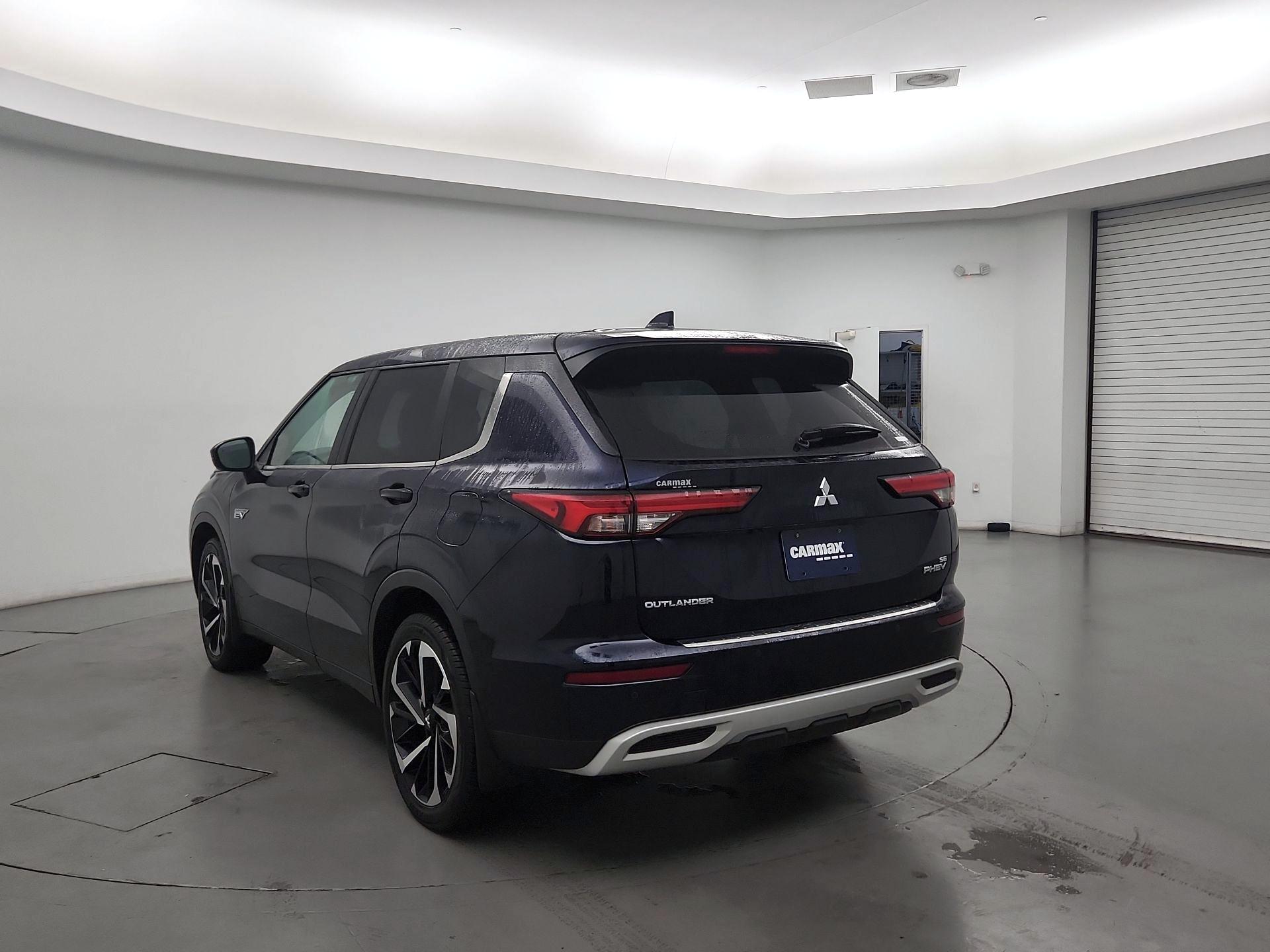 Thumbnail: 2023 Mitsubishi Outlander - 7