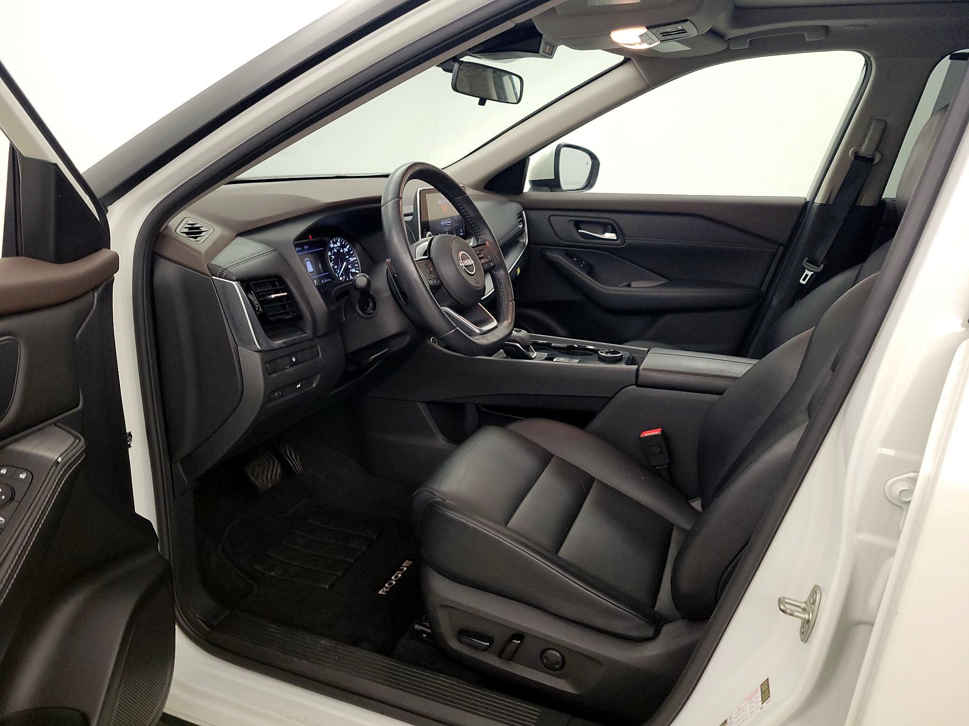 Thumbnail: 2022 Nissan Rogue - 11