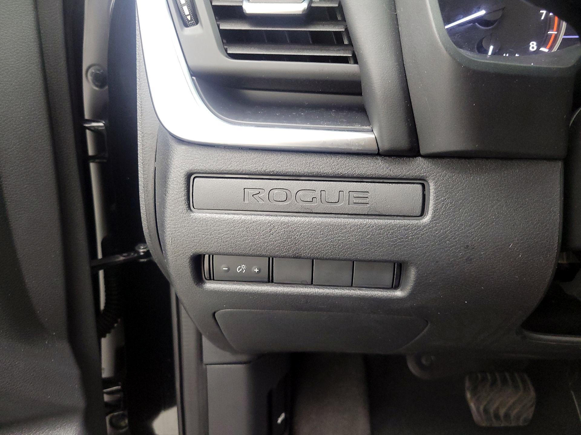 Thumbnail: 2021 Nissan Rogue - 13