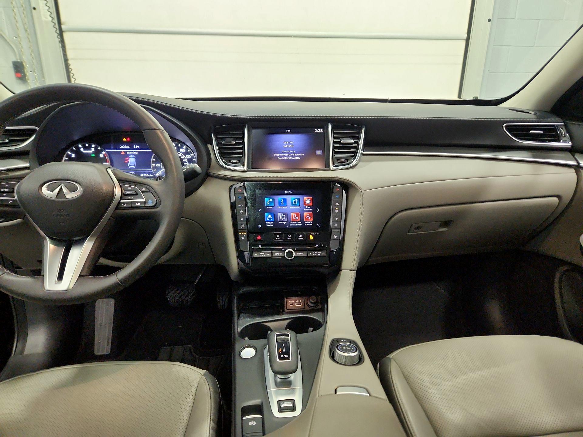 Thumbnail: 2023 INFINITI QX50 - 9