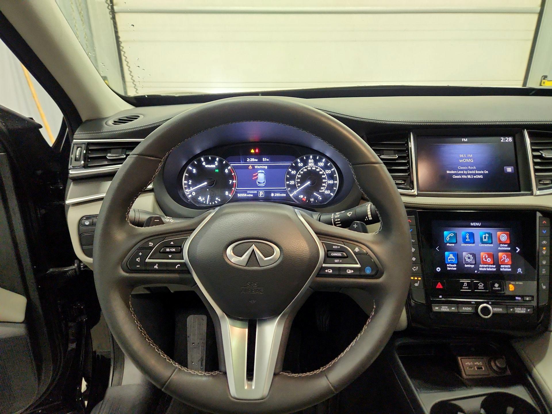 Thumbnail: 2023 INFINITI QX50 - 10