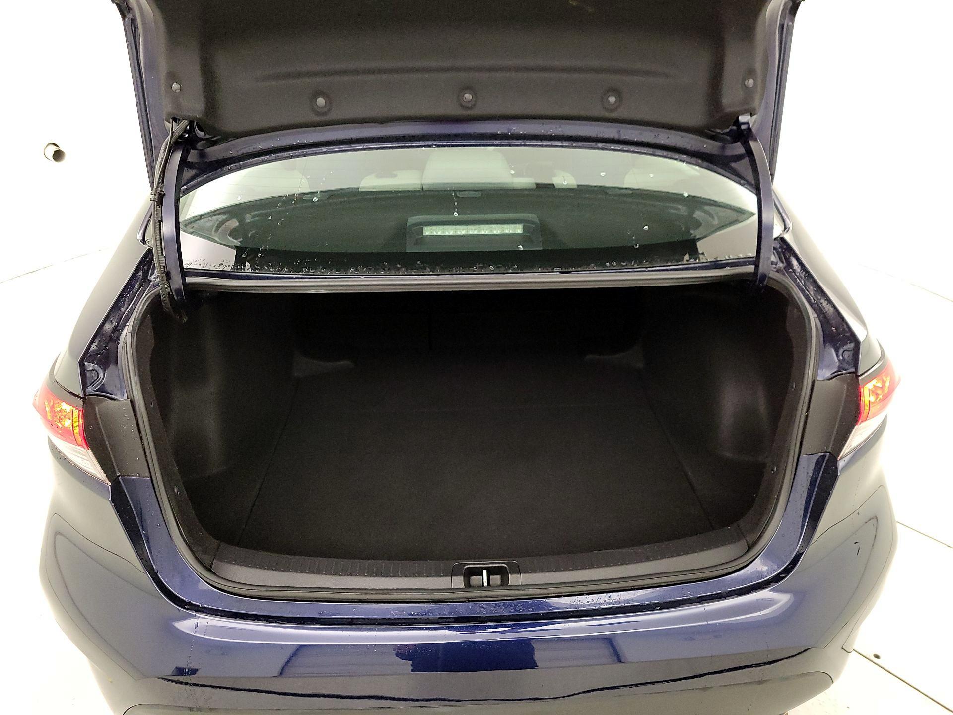 Thumbnail: 2022 Toyota Corolla - 20