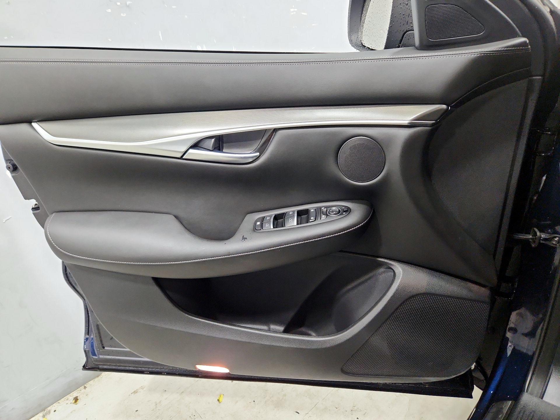 Thumbnail: 2022 INFINITI QX50 - 12