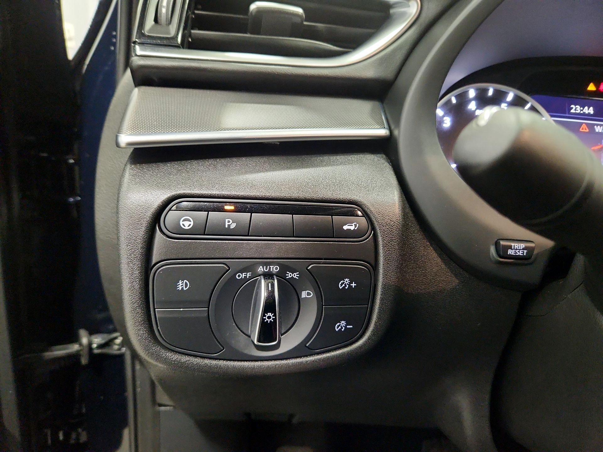 Thumbnail: 2022 INFINITI QX50 - 13