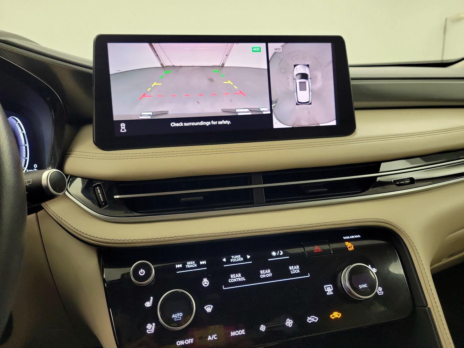 Thumbnail: 2023 INFINITI QX60 - 12