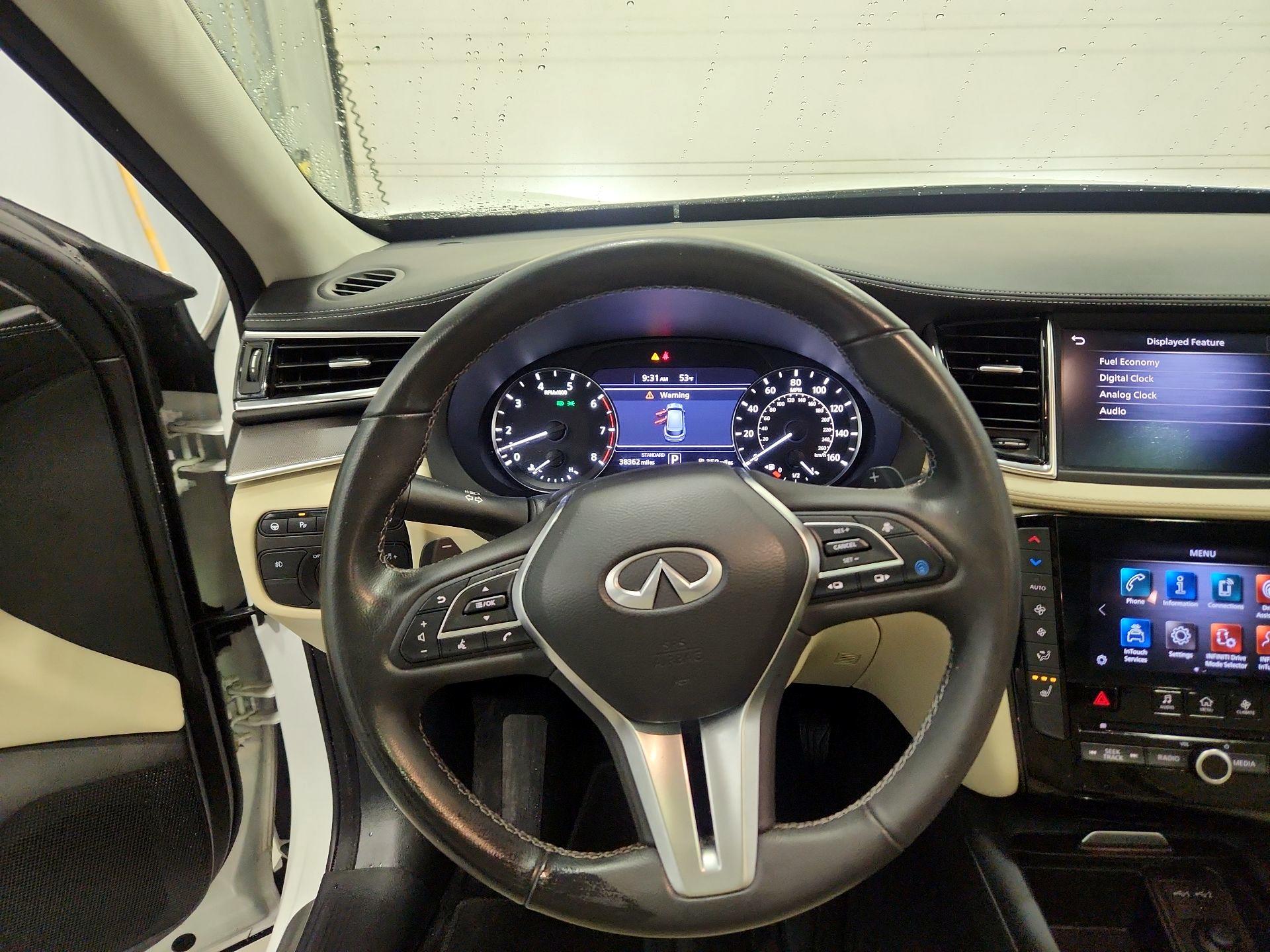 Thumbnail: 2022 INFINITI QX50 - 10