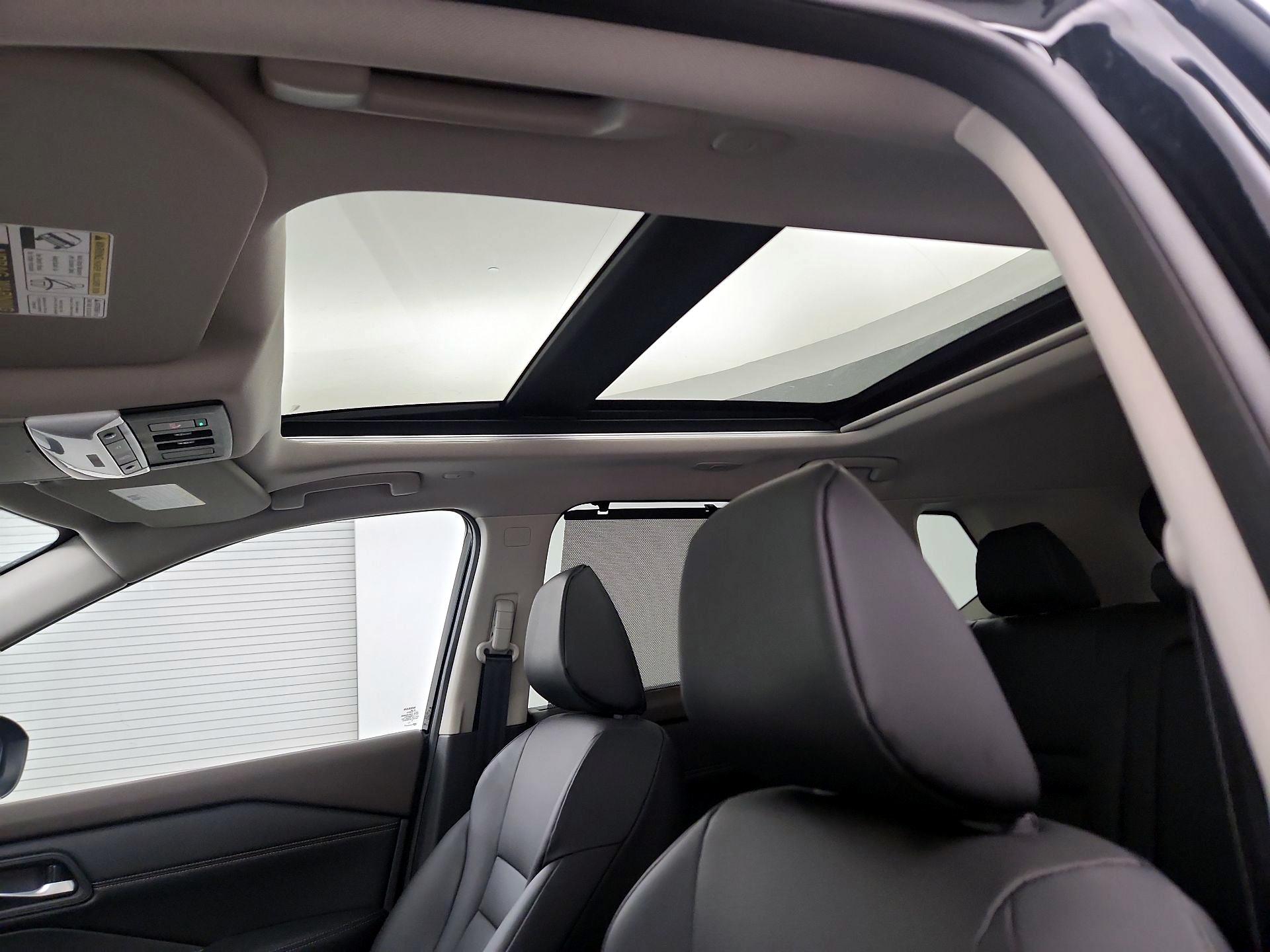 Thumbnail: 2023 Nissan Rogue - 17