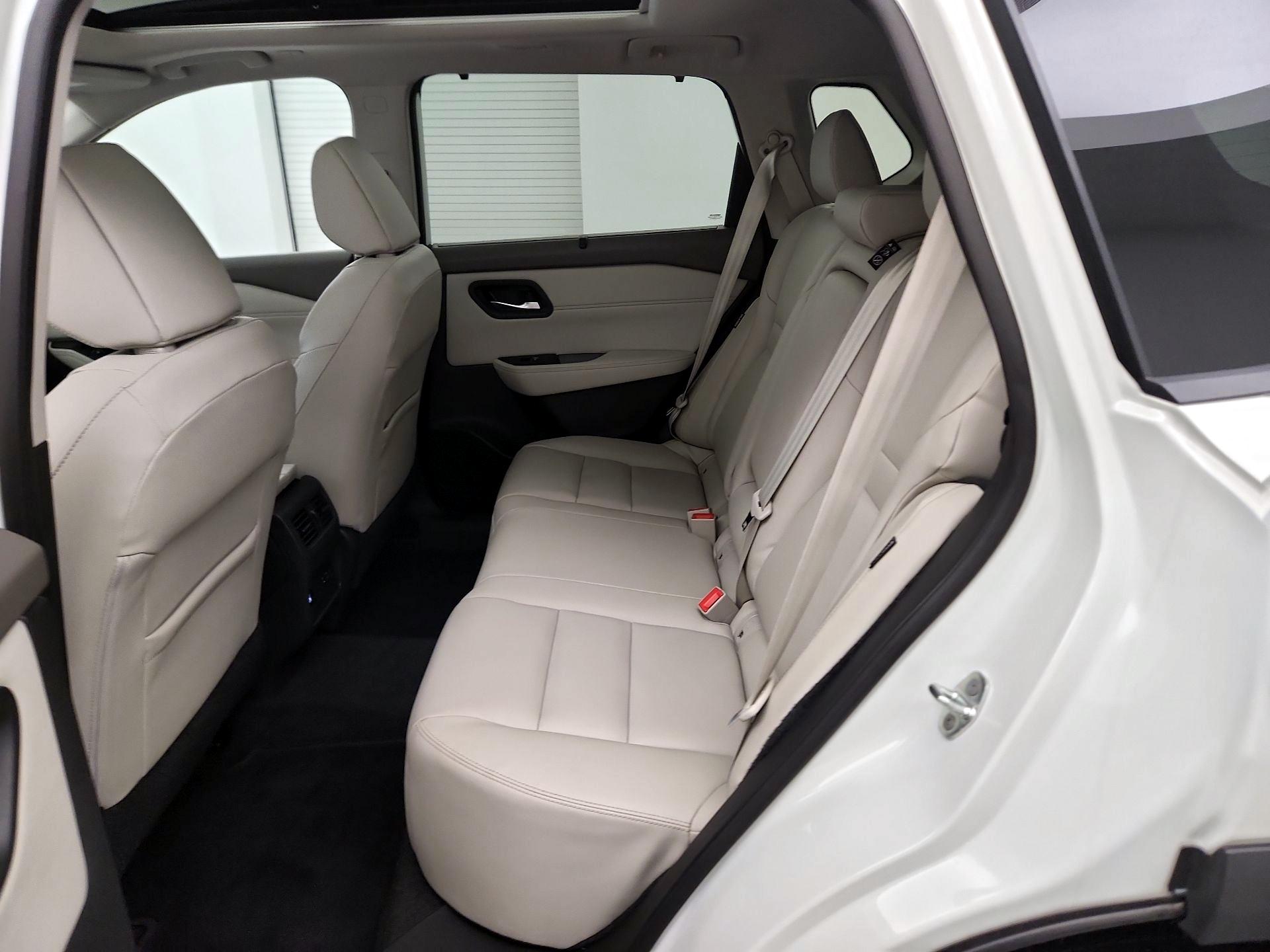 Thumbnail: 2022 Nissan Rogue - 19