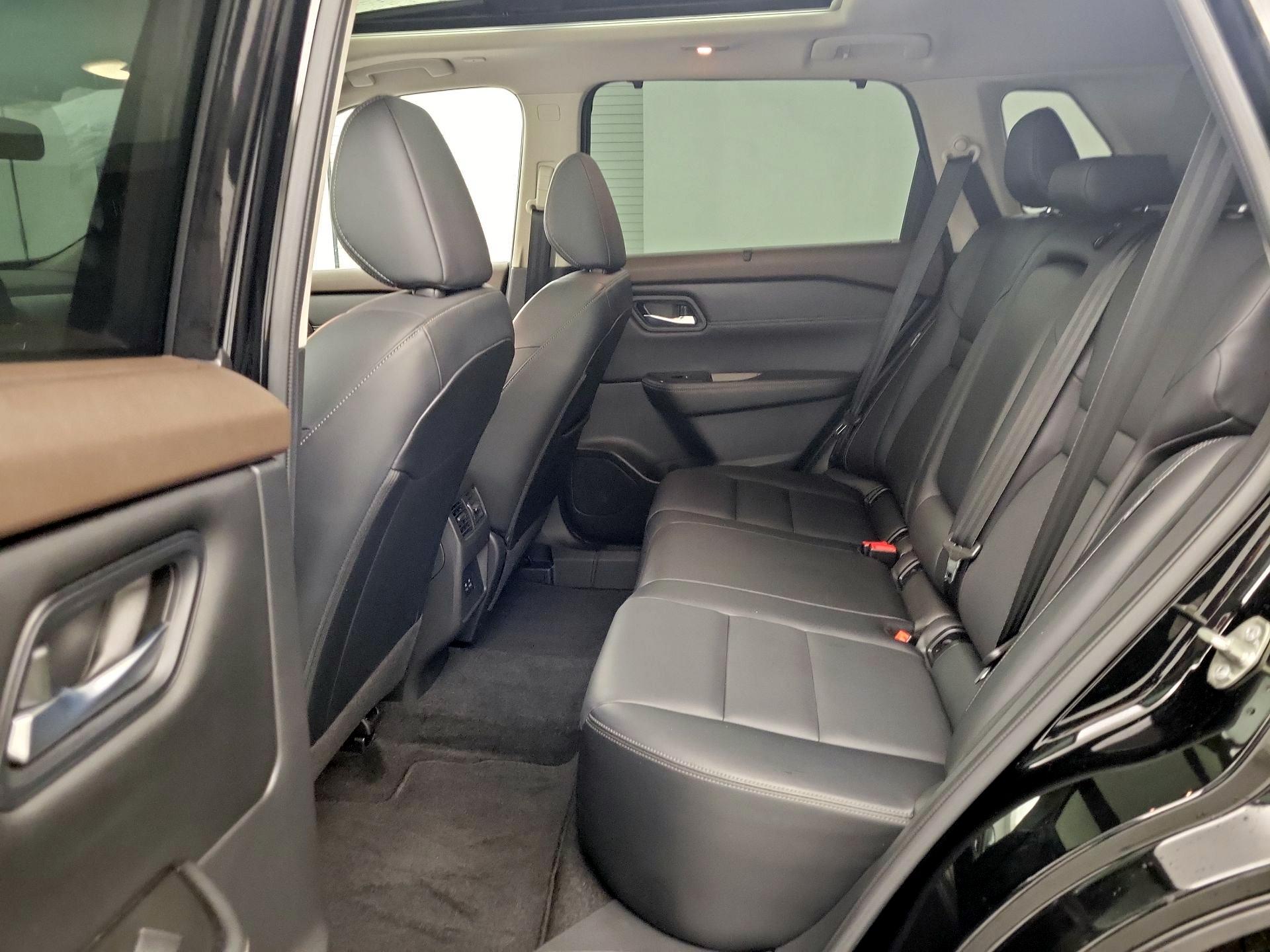 Thumbnail: 2023 Nissan Rogue - 18