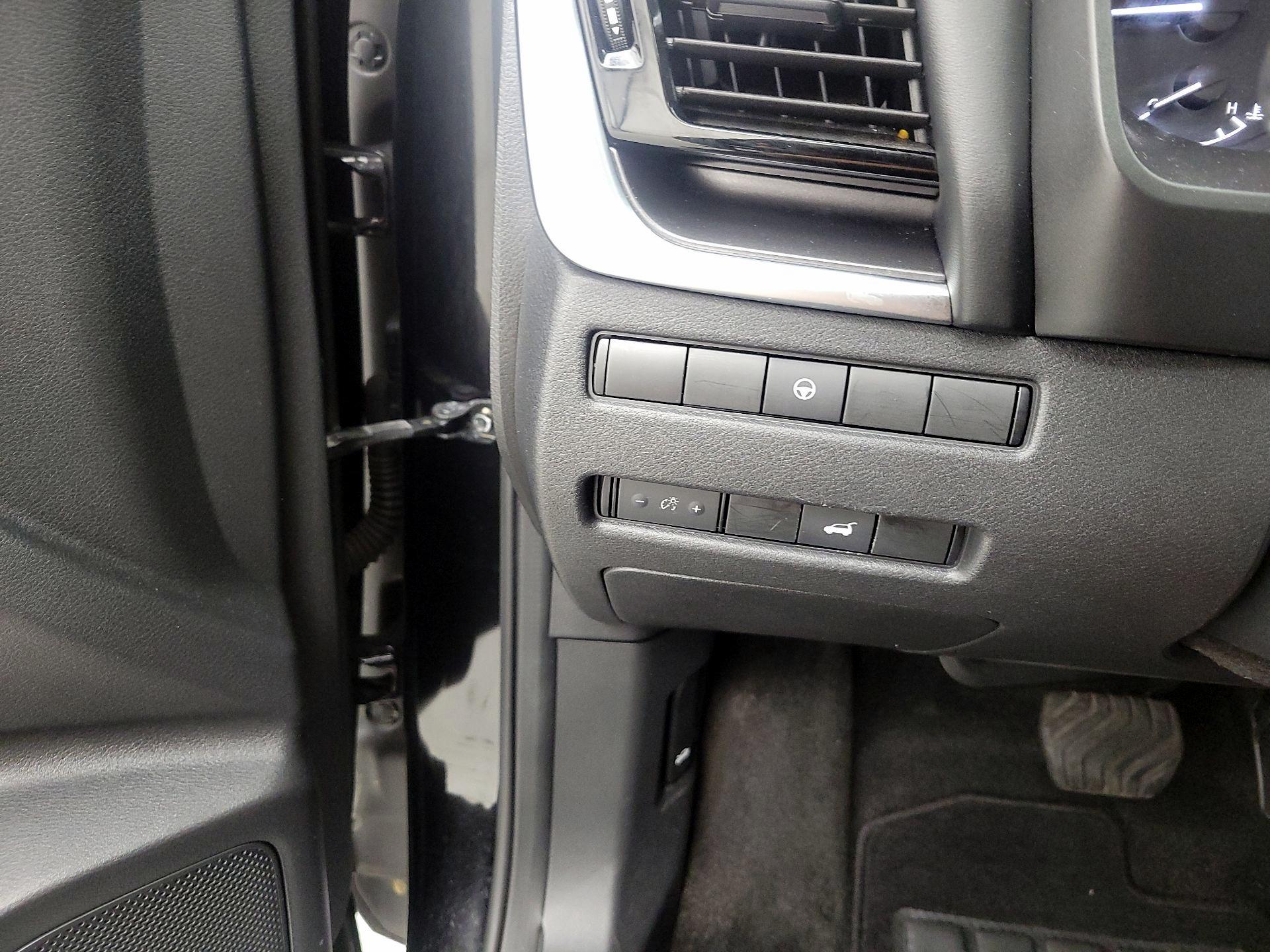 Thumbnail: 2022 Nissan Rogue - 13