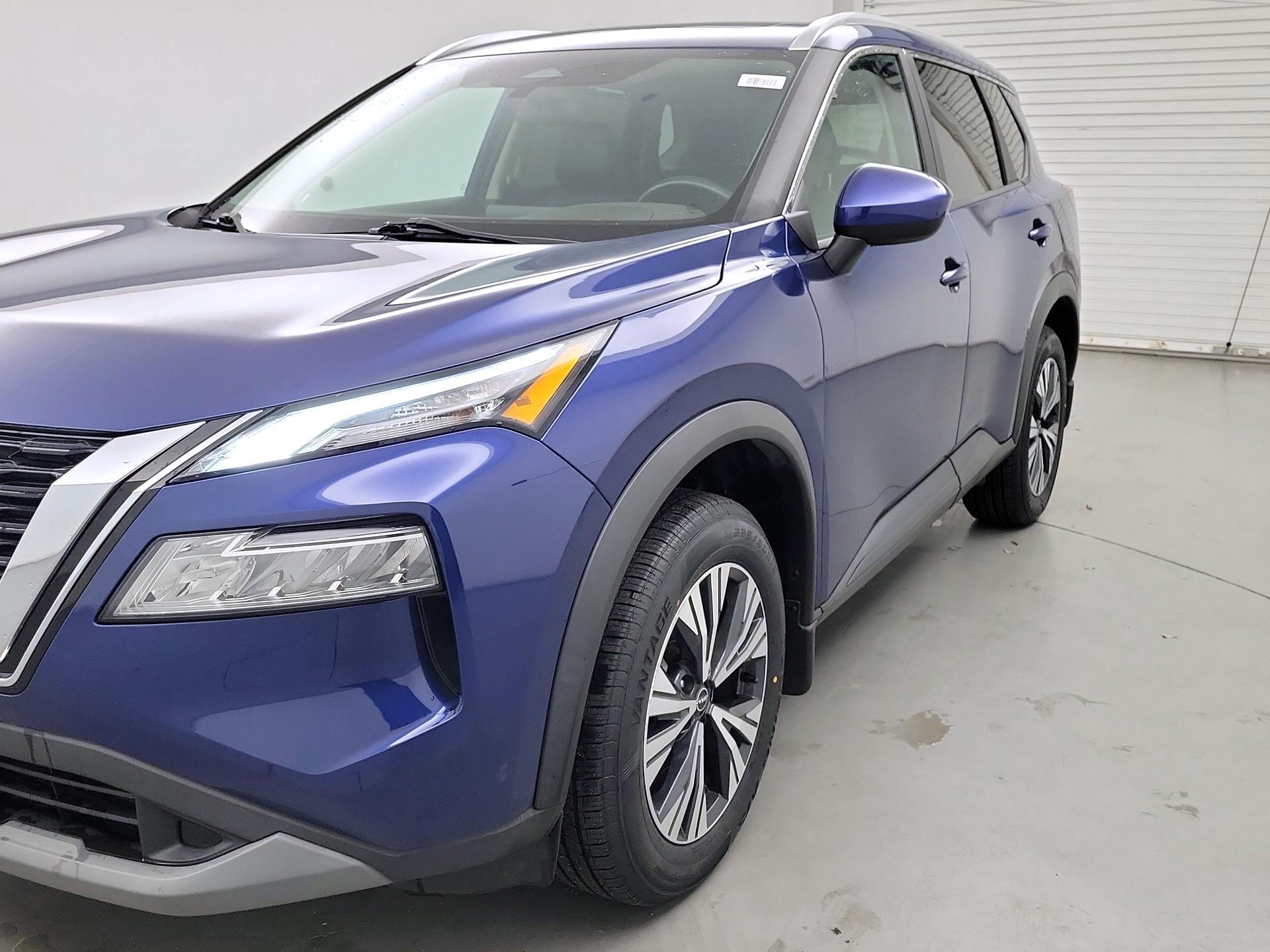 Thumbnail: 2023 Nissan Rogue - 3