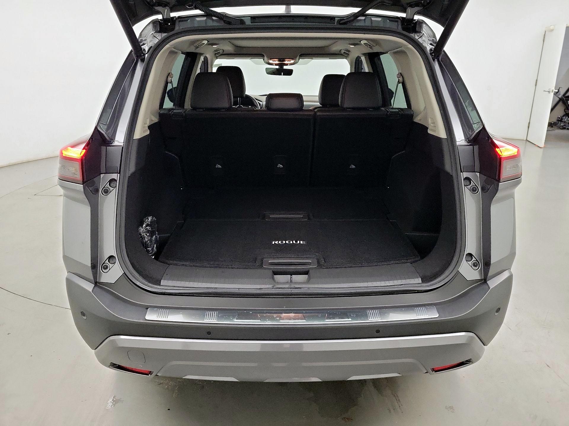 Thumbnail: 2023 Nissan Rogue - 18