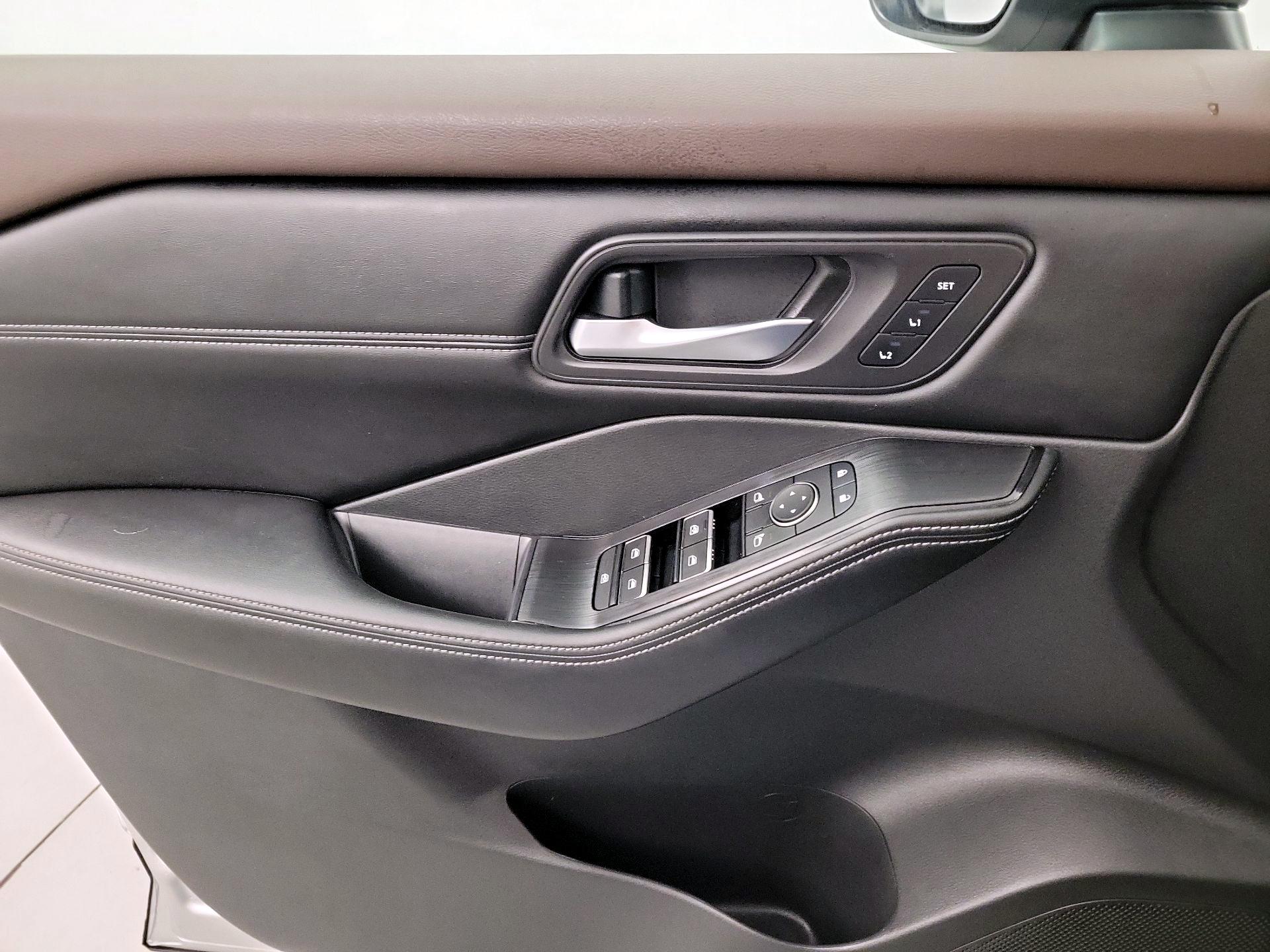 Thumbnail: 2022 Nissan Rogue - 10