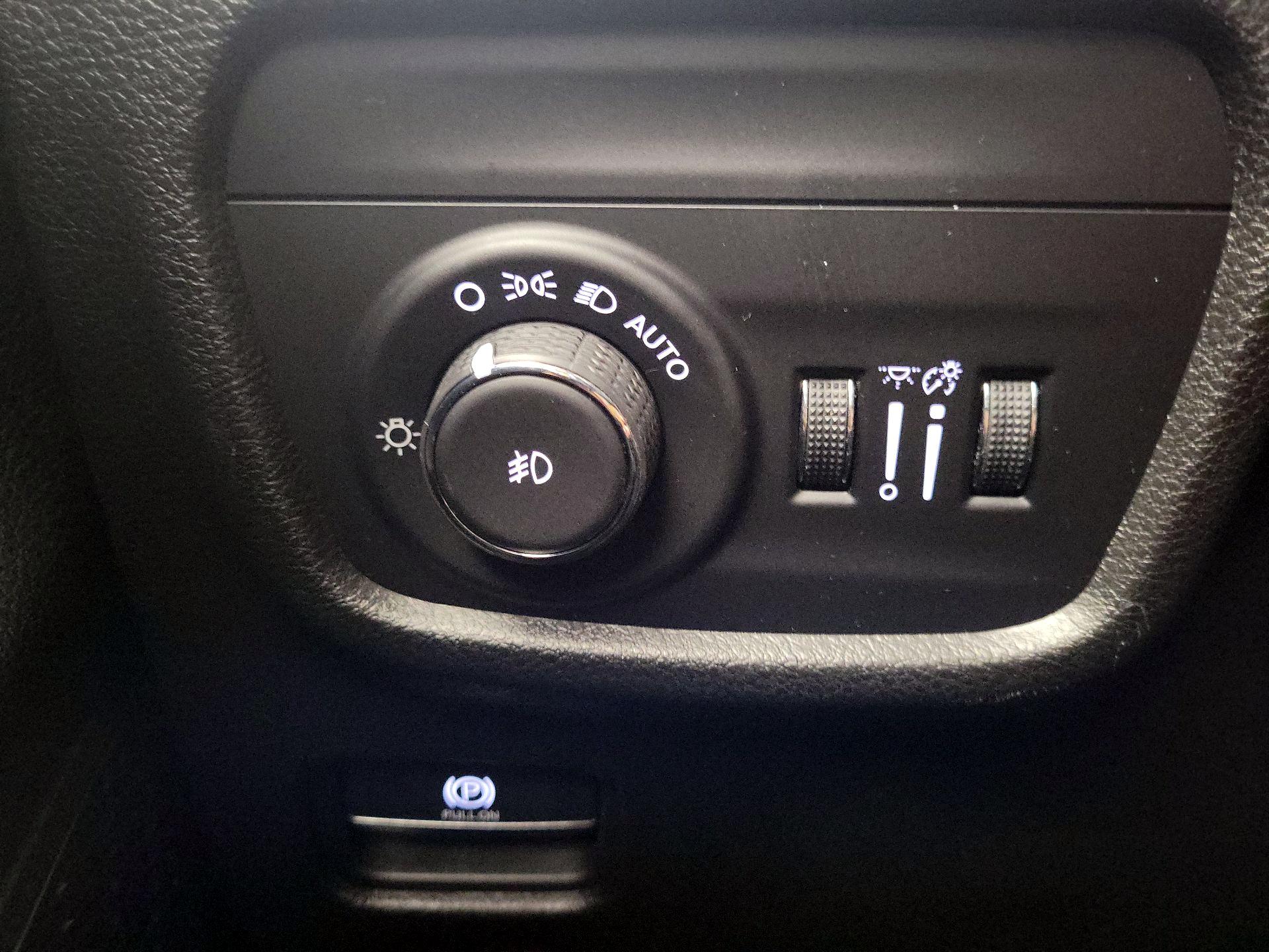 Thumbnail: 2023 Jeep Grand Cherokee - 11