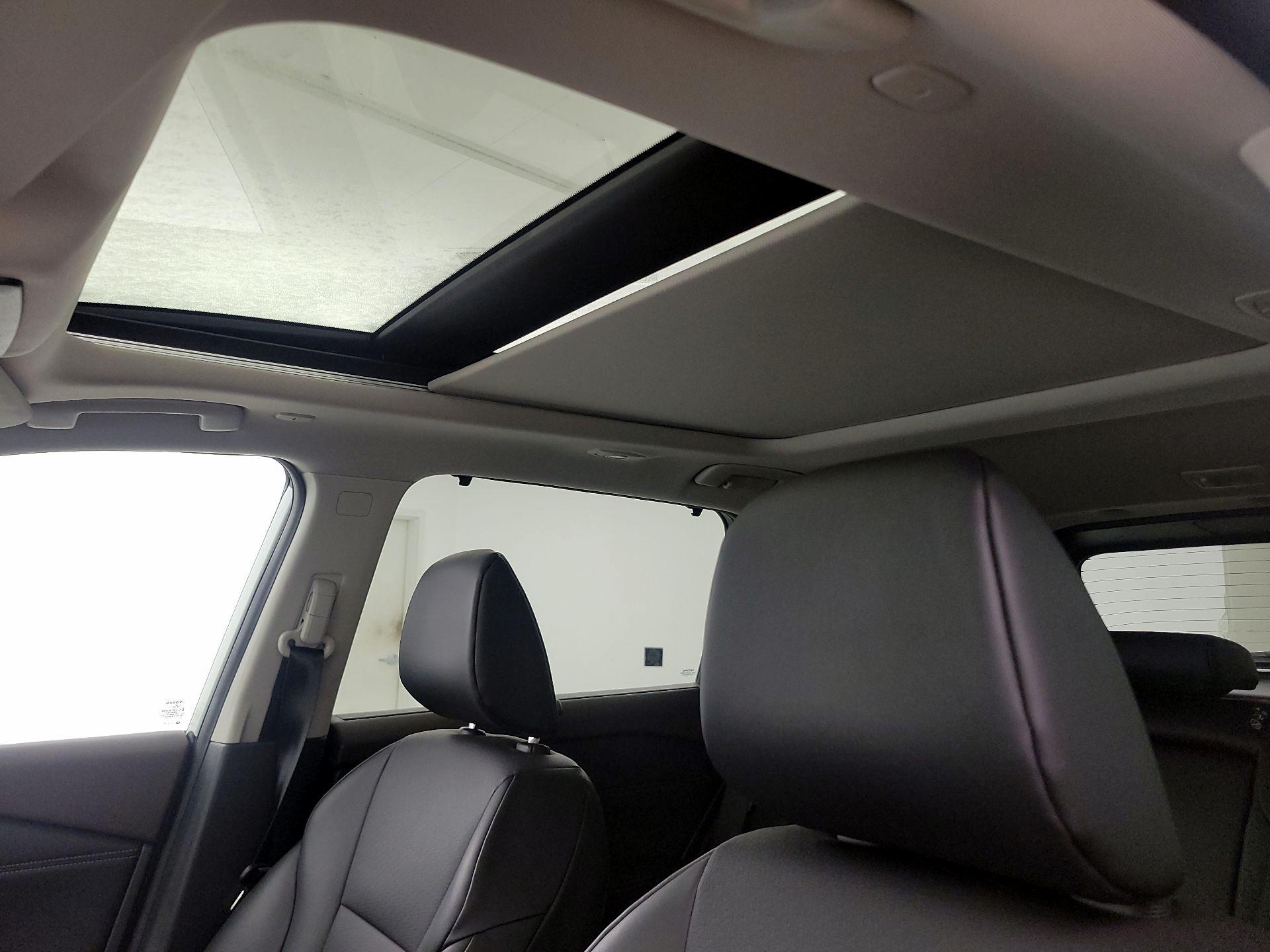 Thumbnail: 2023 Nissan Rogue - 19