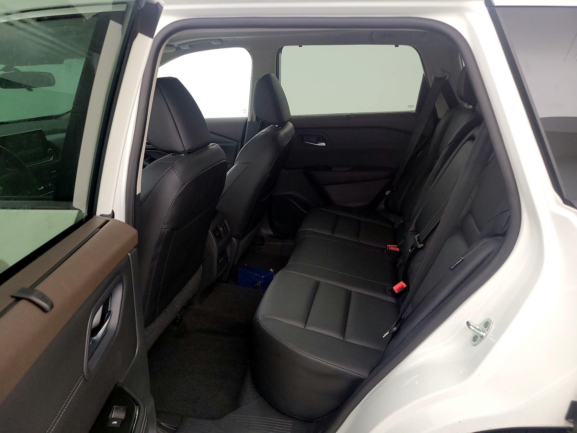 Thumbnail: 2023 Nissan Rogue - 20