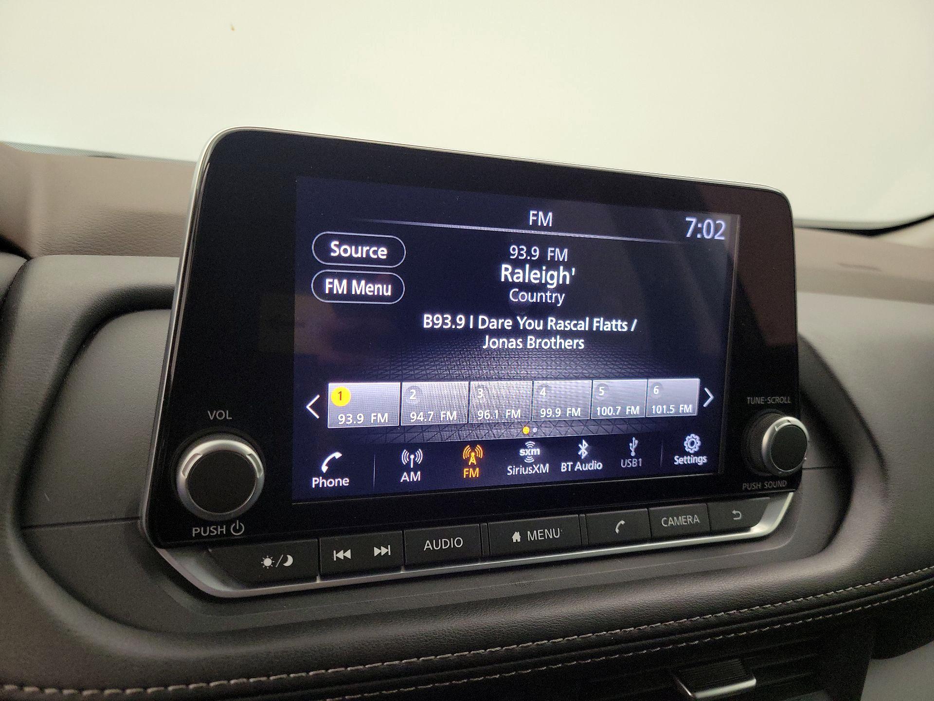 Thumbnail: 2023 Nissan Rogue - 15