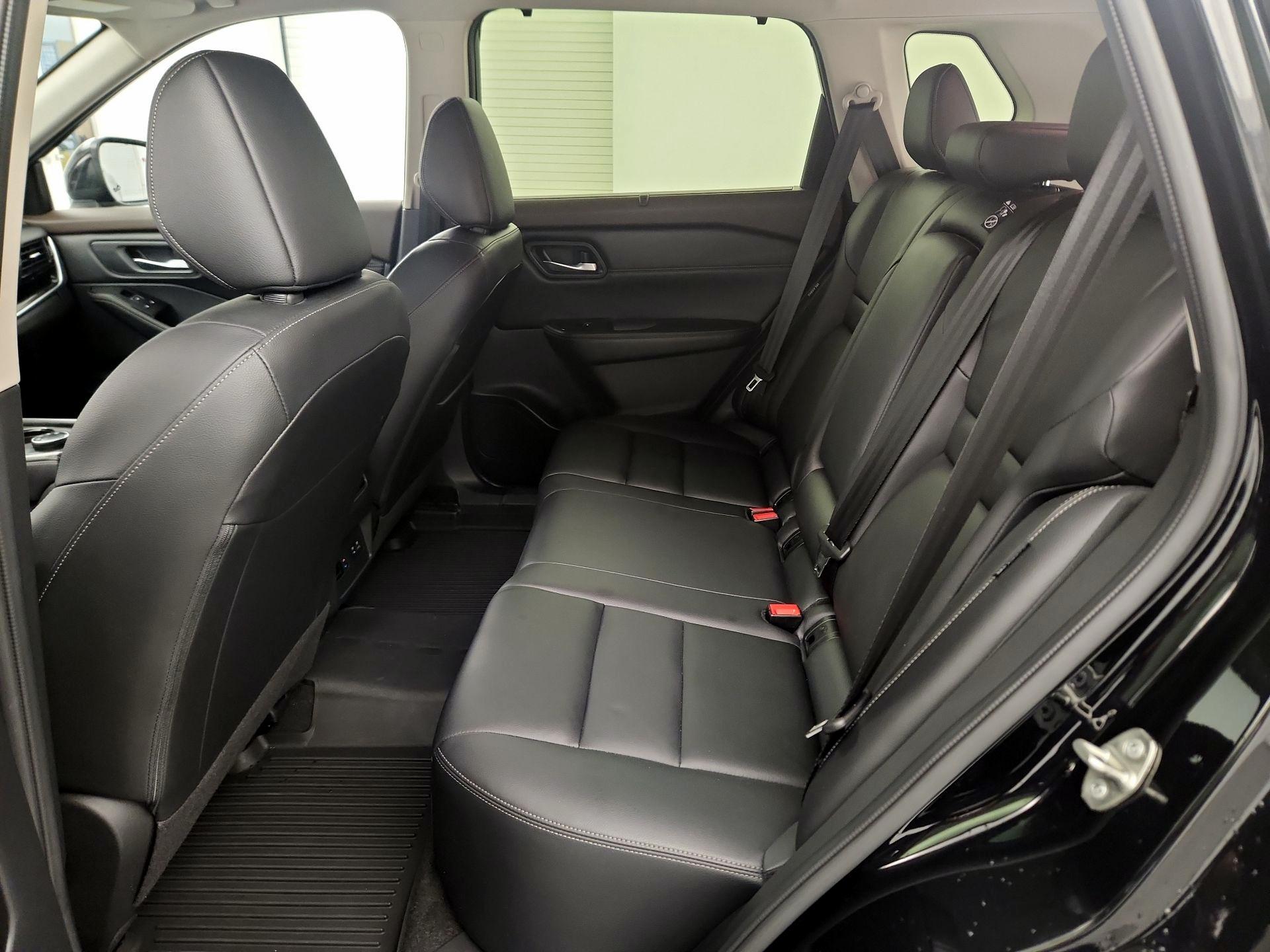 Thumbnail: 2023 Nissan Rogue - 18