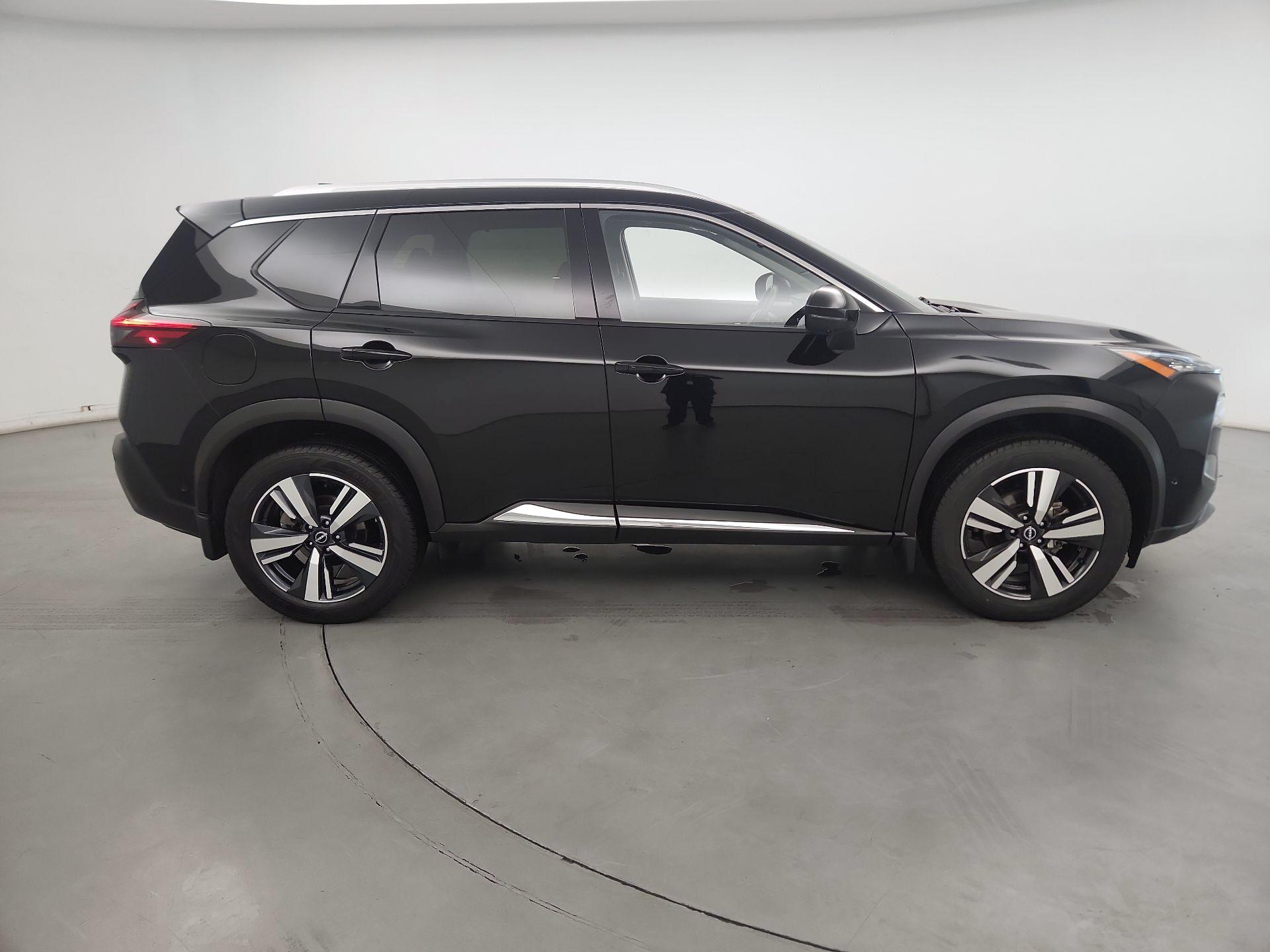 Thumbnail: 2023 Nissan Rogue - 4