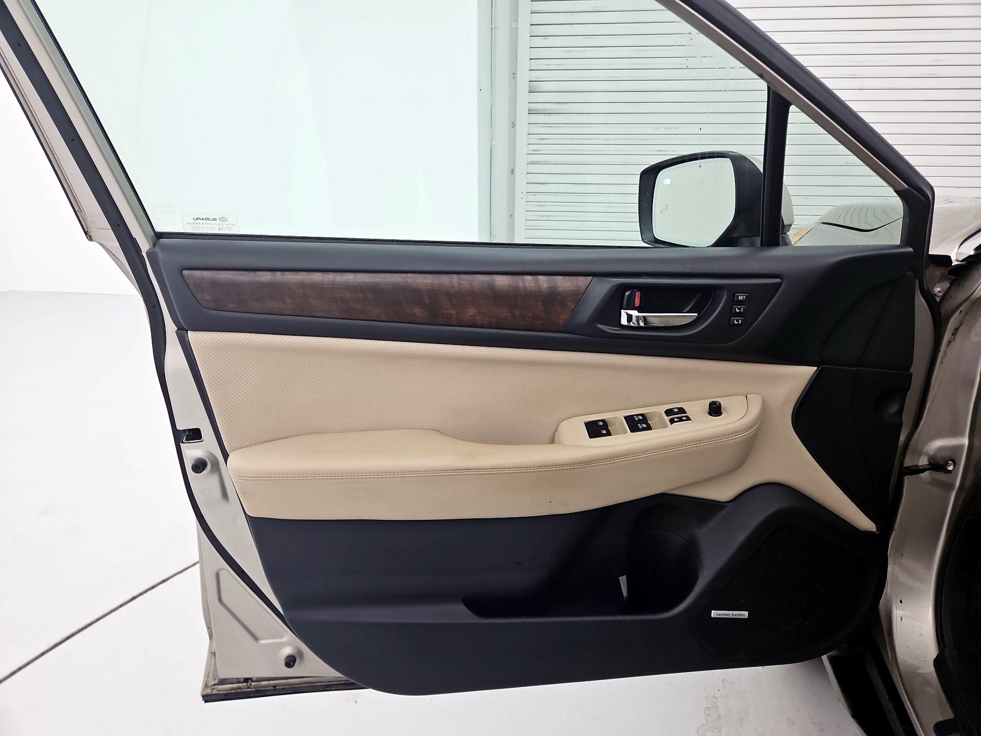 Thumbnail: 2015 Subaru Outback - 12