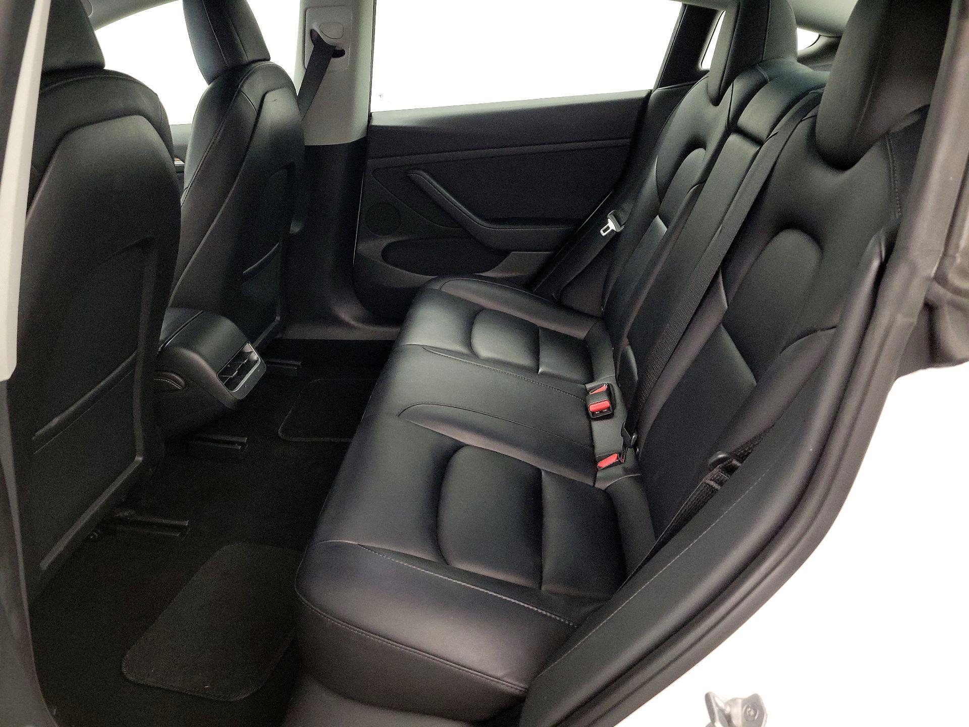 Thumbnail: 2022 Tesla Model 3 - 19