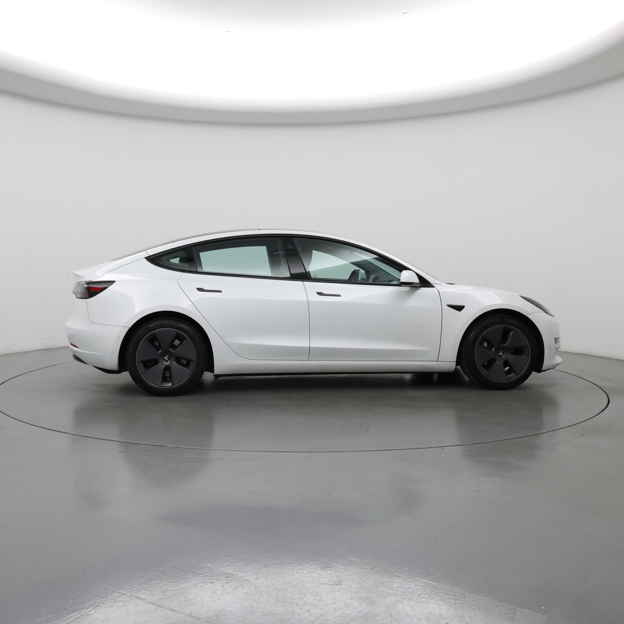 Thumbnail: 2022 Tesla Model 3 - 7