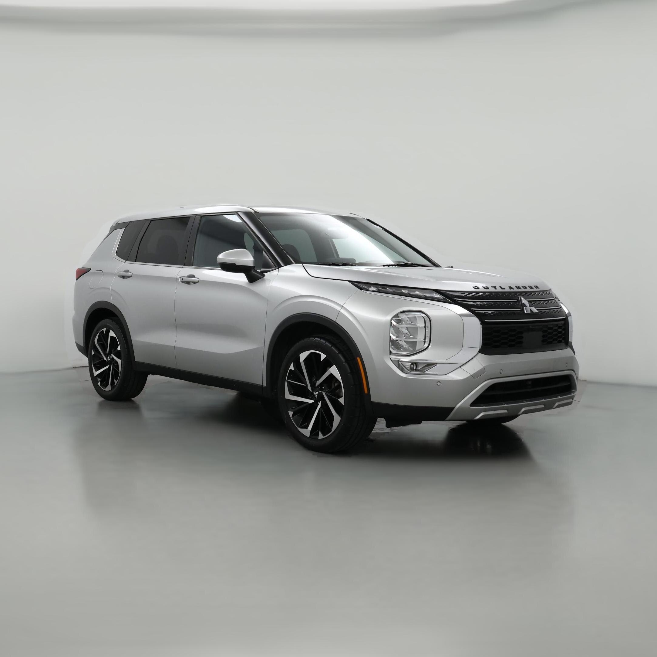 Thumbnail: 2022 Mitsubishi Outlander - 1