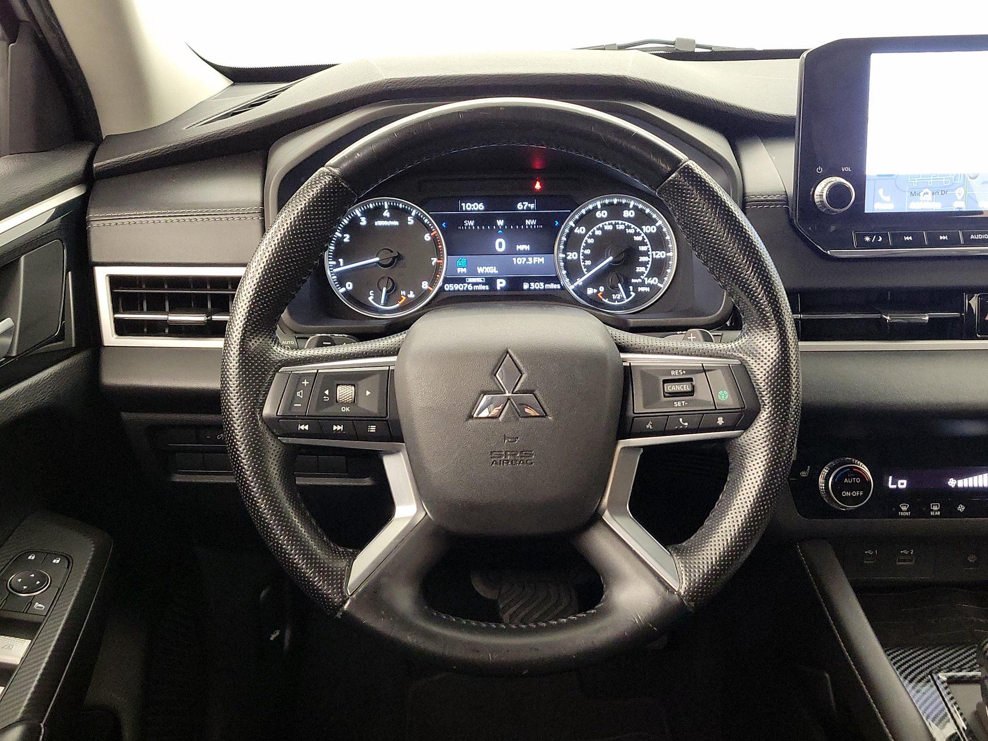 Thumbnail: 2022 Mitsubishi Outlander - 10
