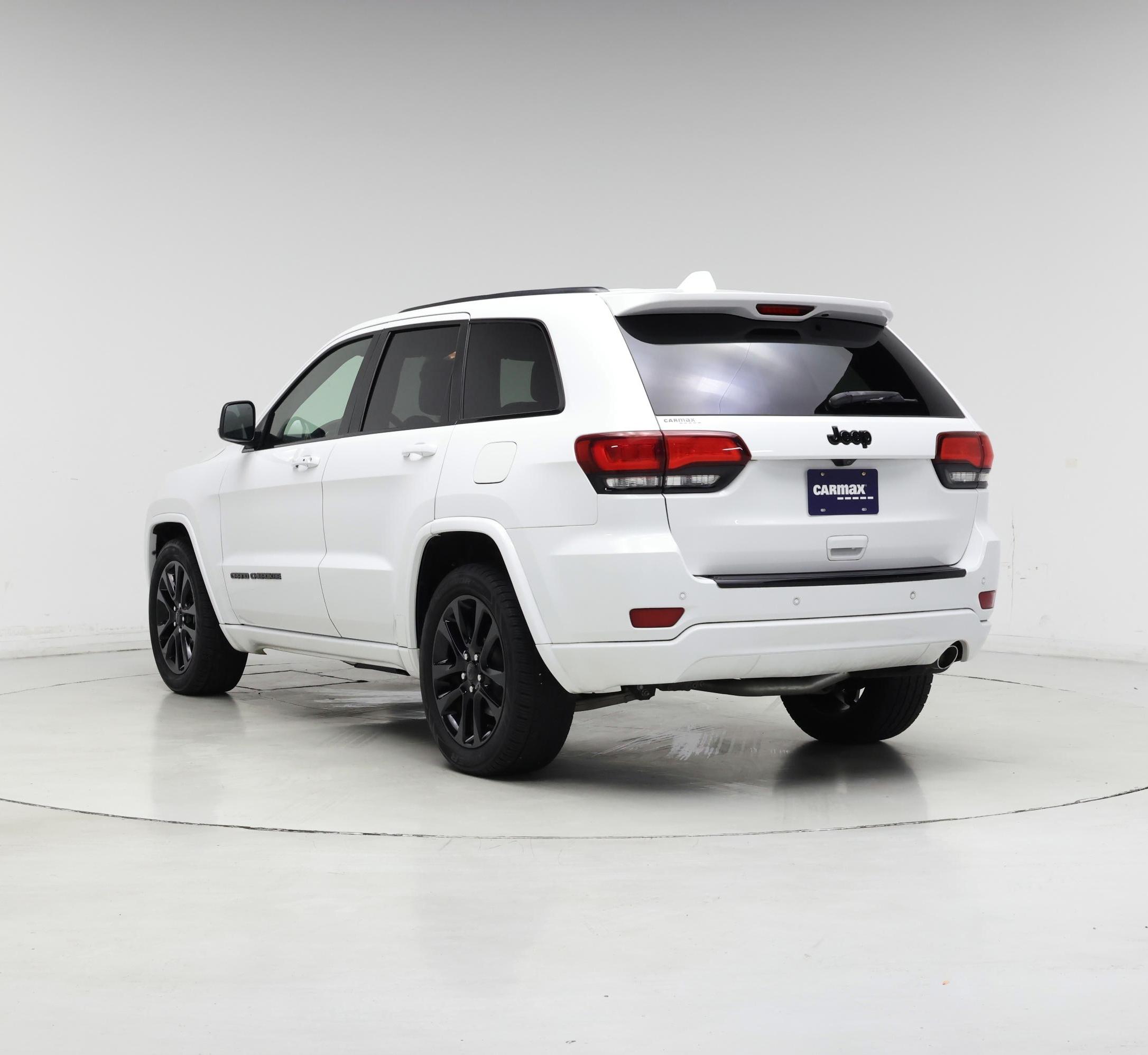 Thumbnail: 2018 Jeep Grand Cherokee - 2