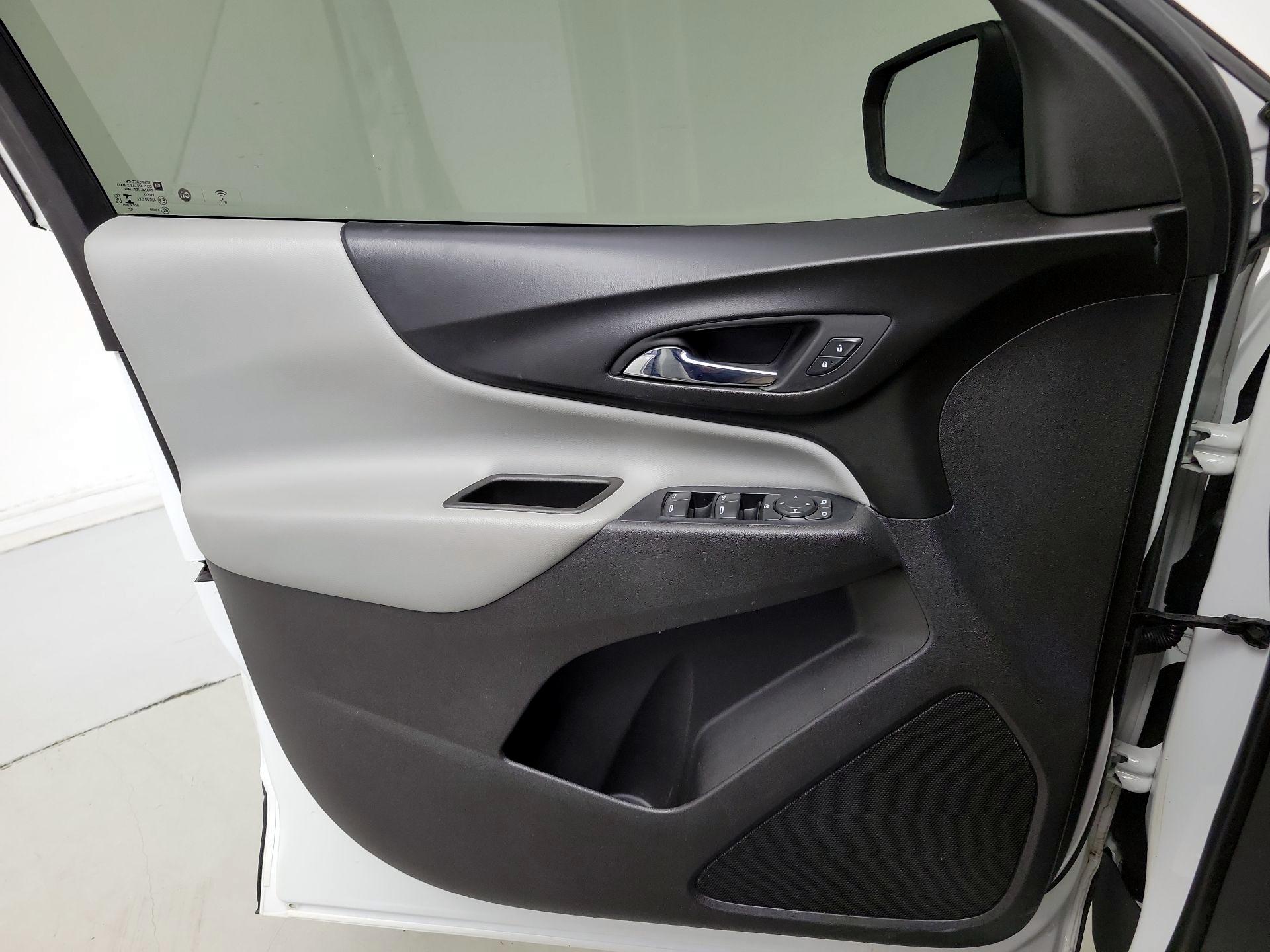 Thumbnail: 2019 Chevrolet Equinox - 12