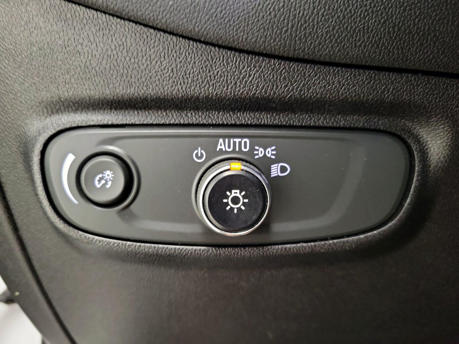 Thumbnail: 2019 Chevrolet Equinox - 13