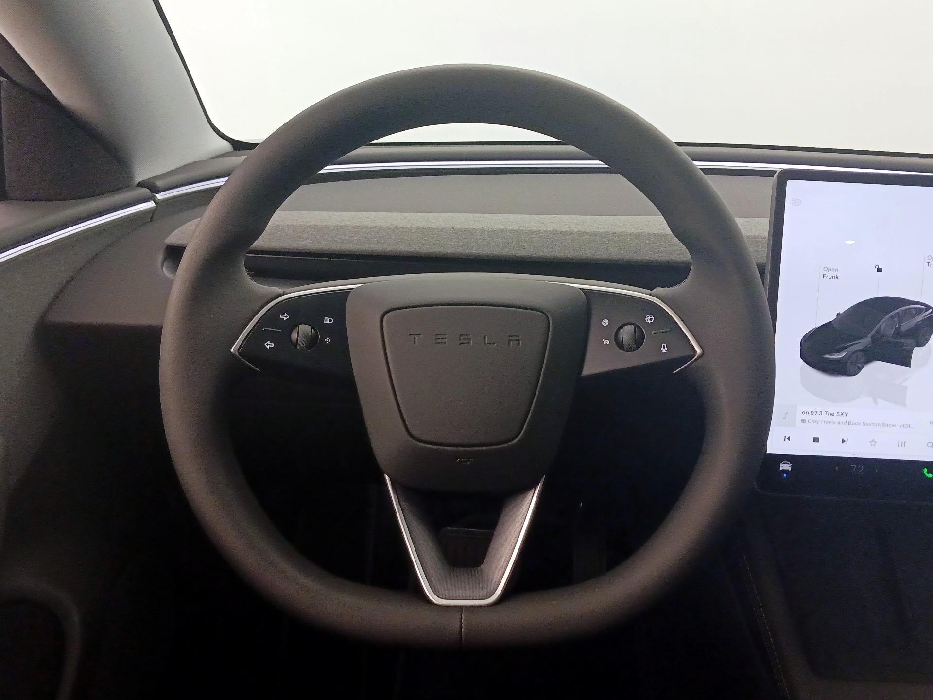Thumbnail: 2025 Tesla Model Y - 10