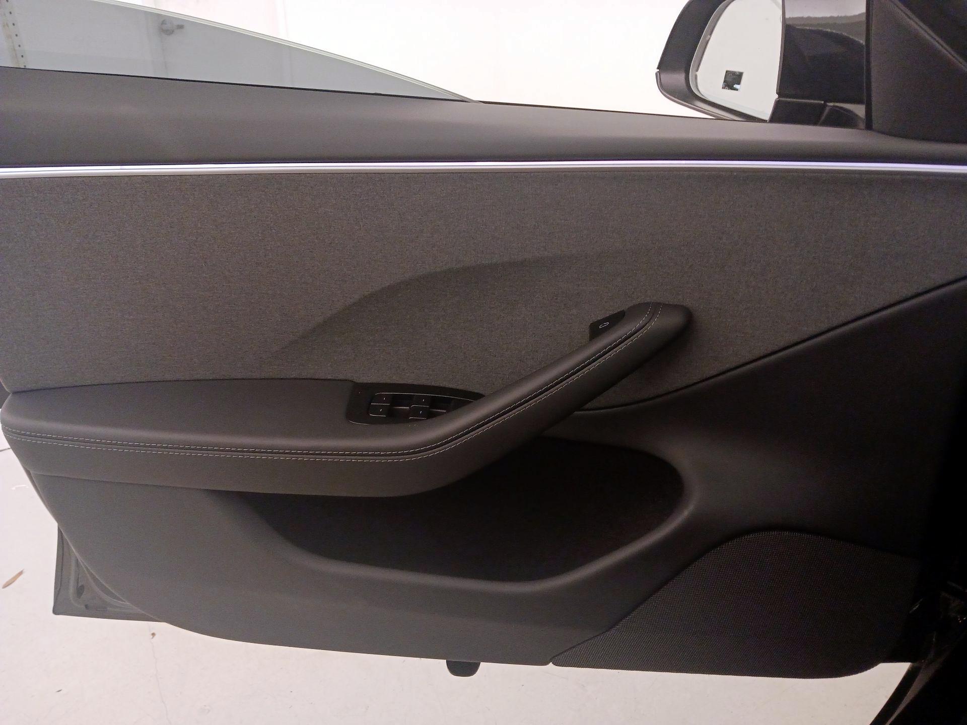 Thumbnail: 2025 Tesla Model Y - 12