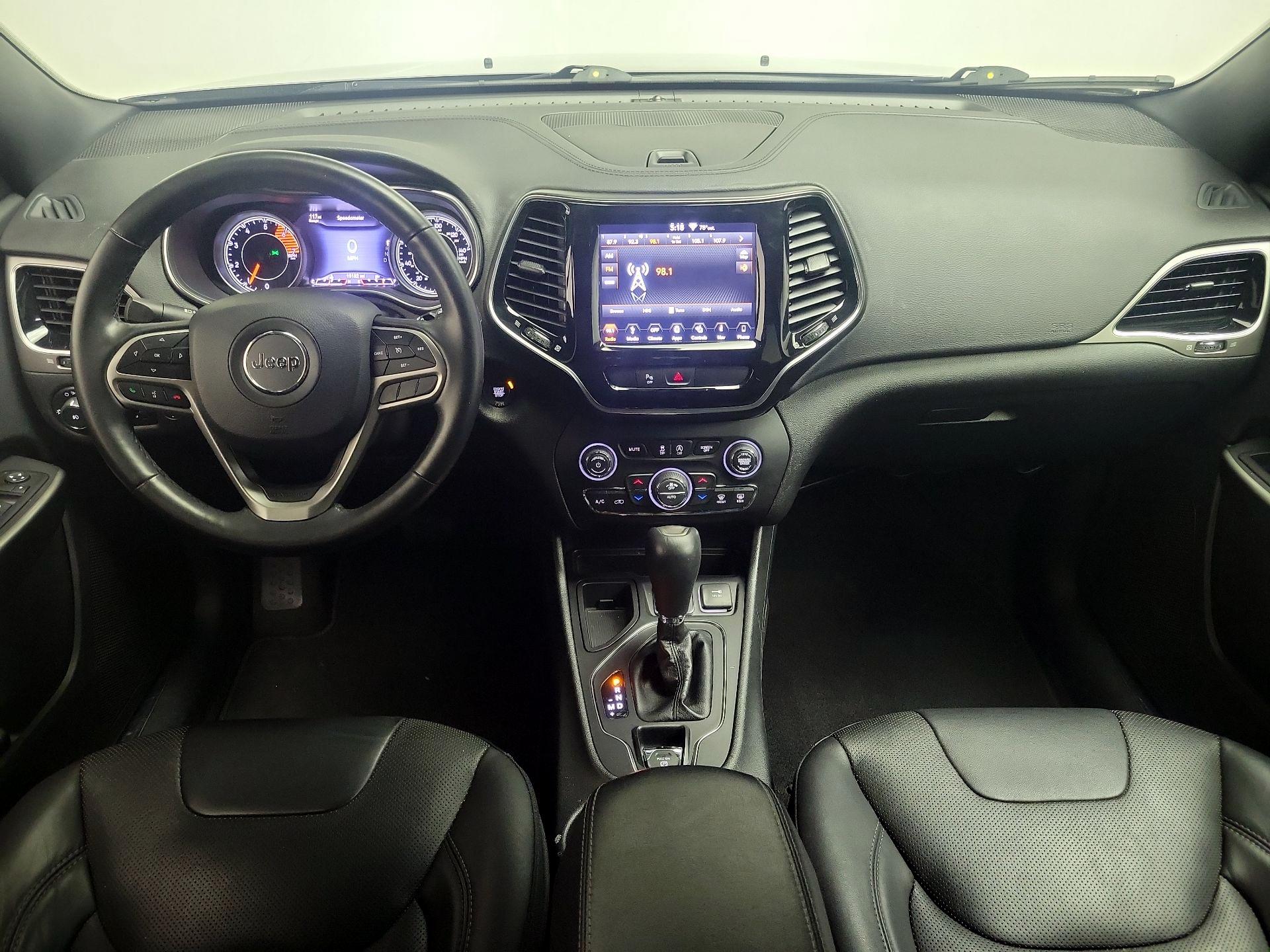 Thumbnail: 2019 Jeep Cherokee - 9