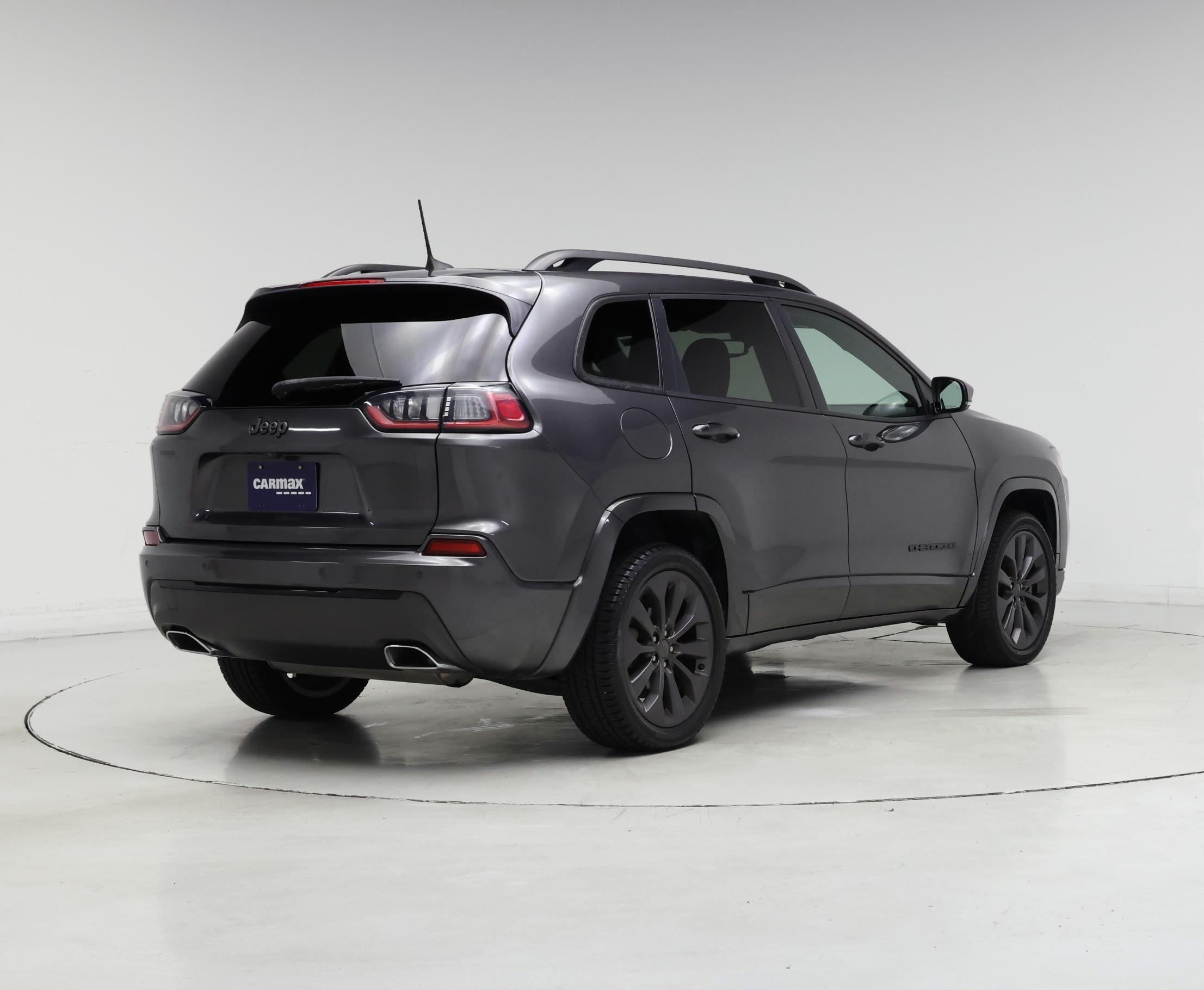 Thumbnail: 2019 Jeep Cherokee - 8