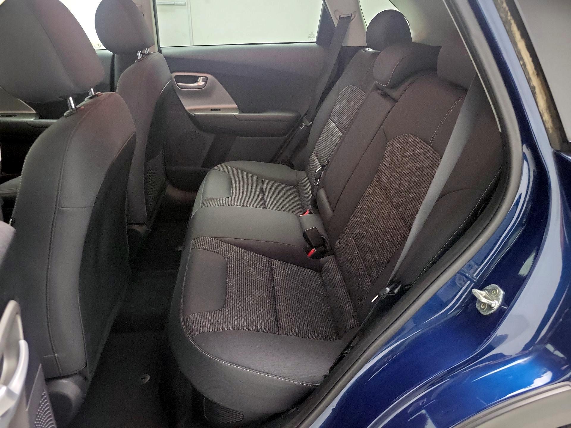 Thumbnail: 2019 Kia Niro - 19