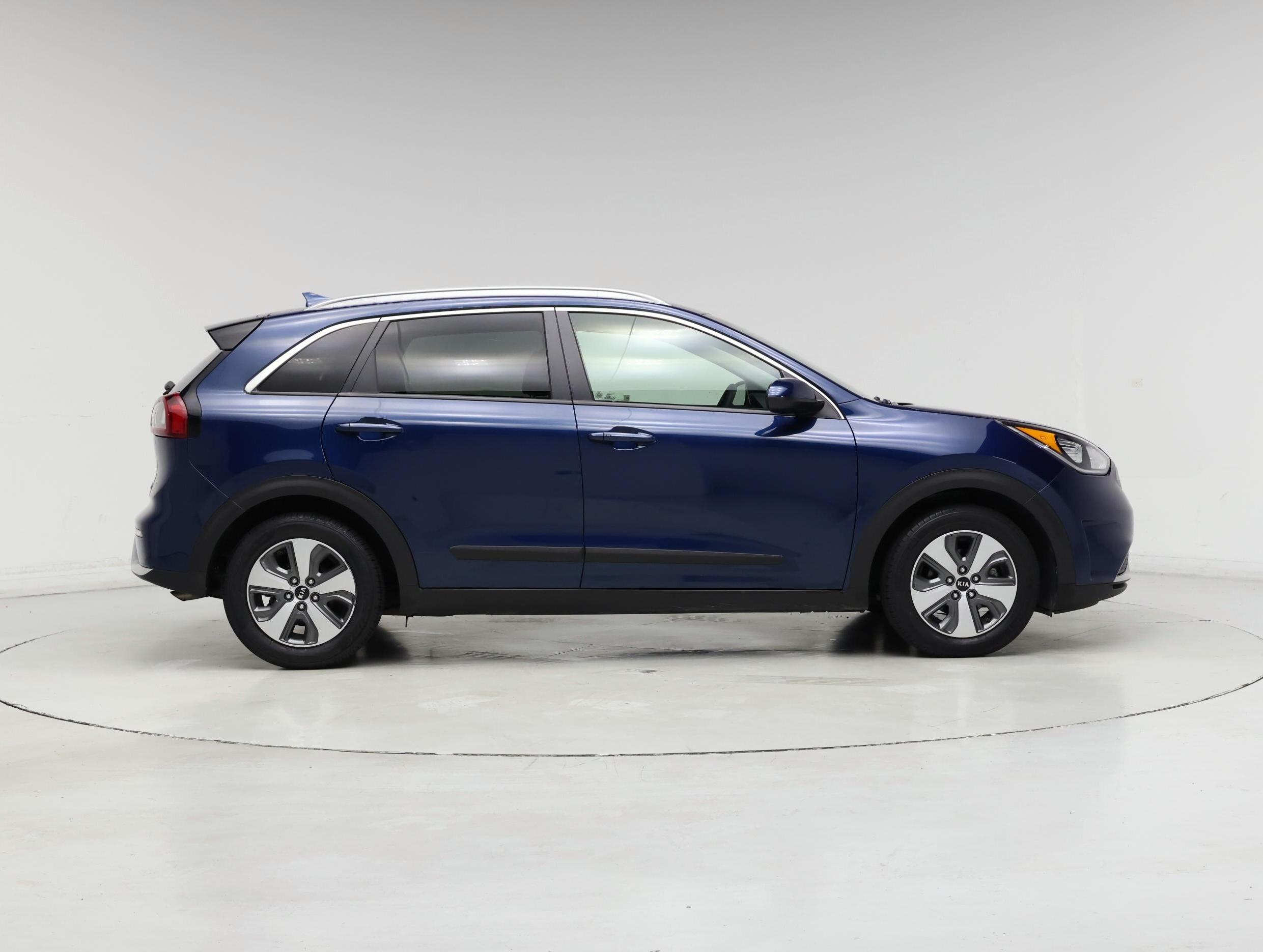 Thumbnail: 2019 Kia Niro - 7