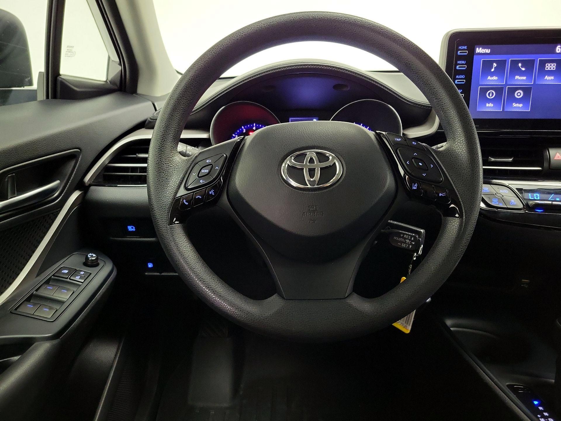 Thumbnail: 2021 Toyota C-HR - 10