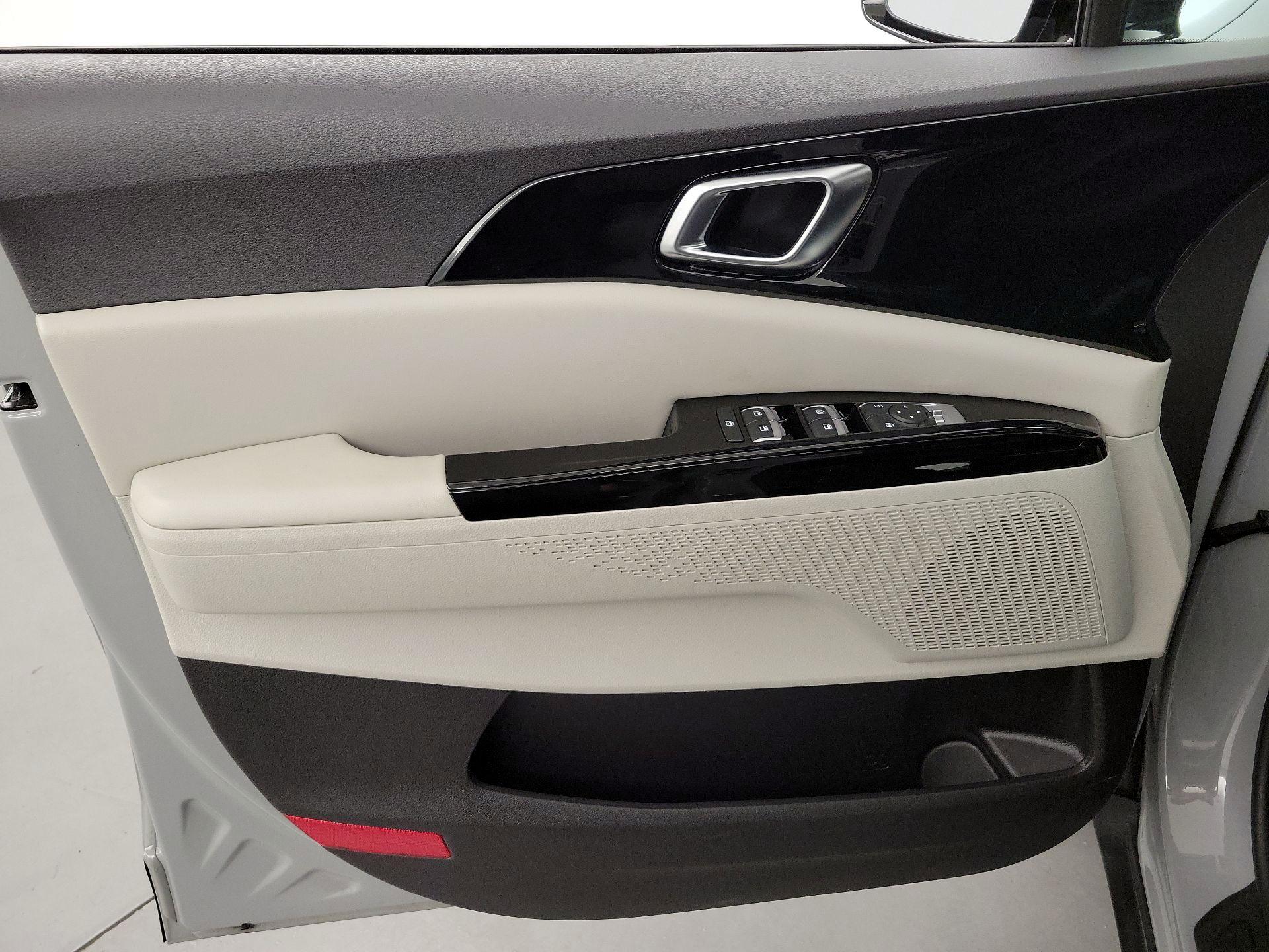 Thumbnail: 2024 Kia Carnival - 12