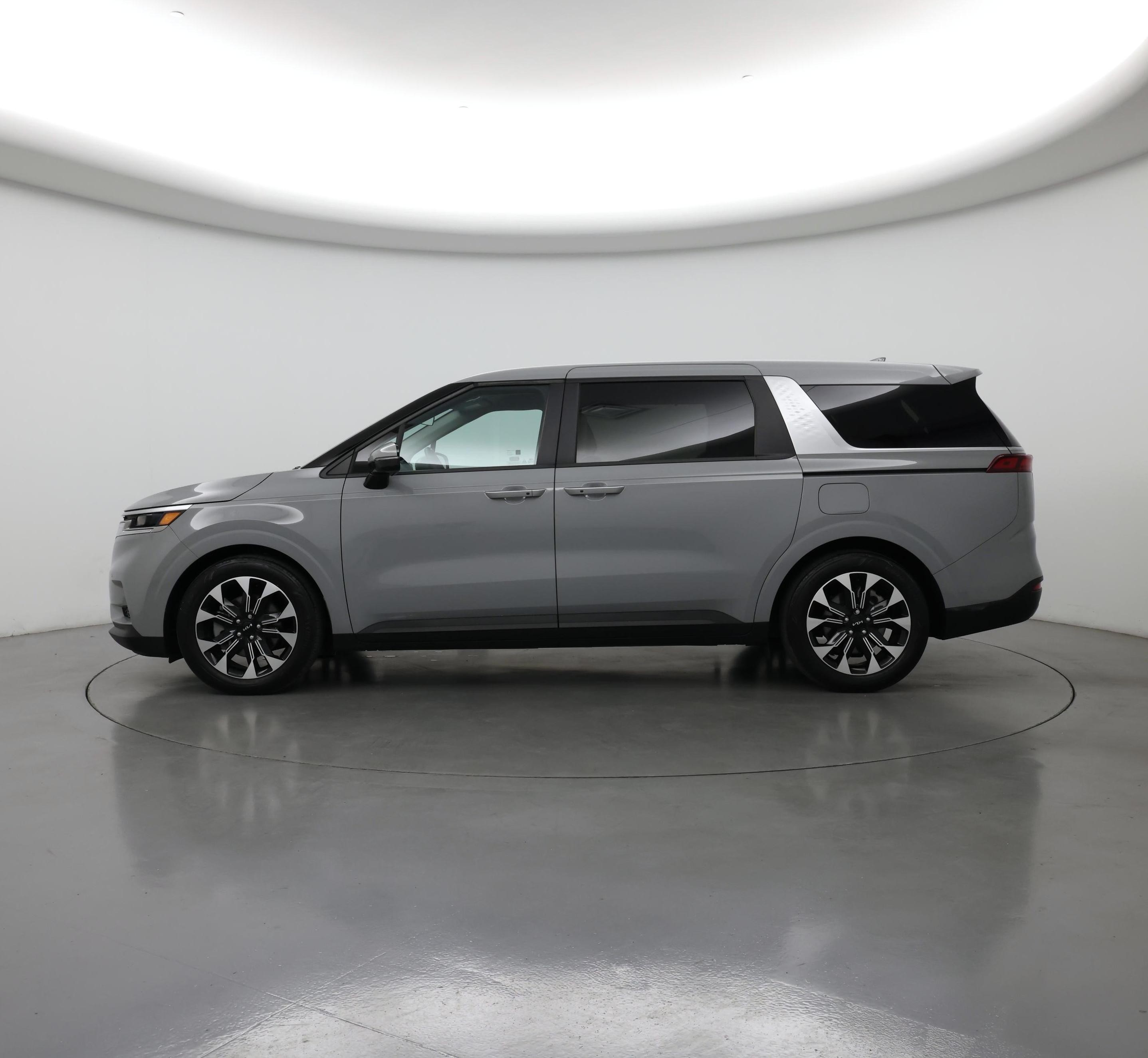 Thumbnail: 2024 Kia Carnival - 3