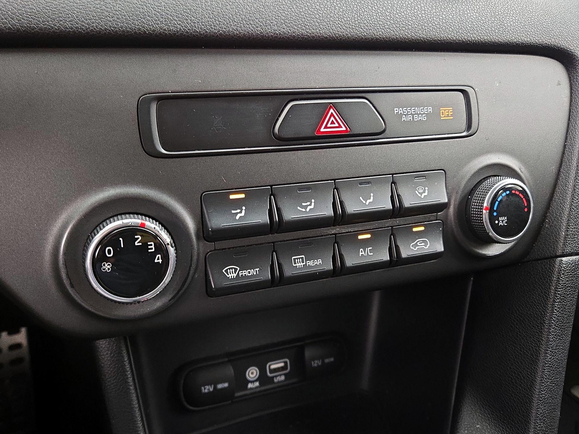 Thumbnail: 2017 Kia Sportage - 16