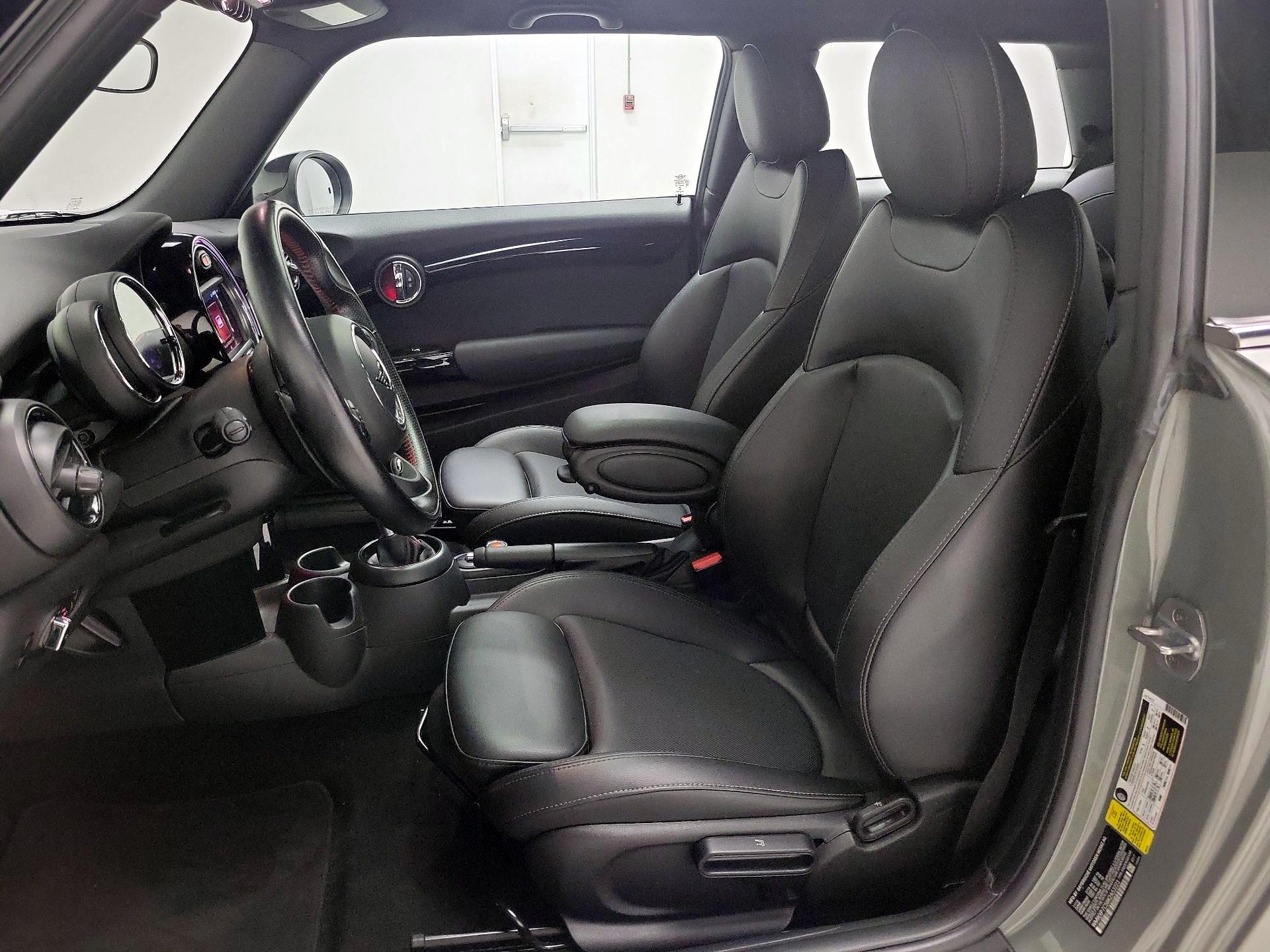 Thumbnail: 2019 MINI Cooper Hardtop - 11