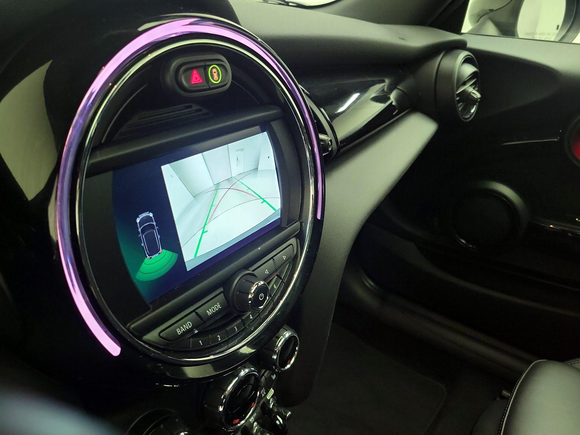 Thumbnail: 2019 MINI Cooper Hardtop - 14