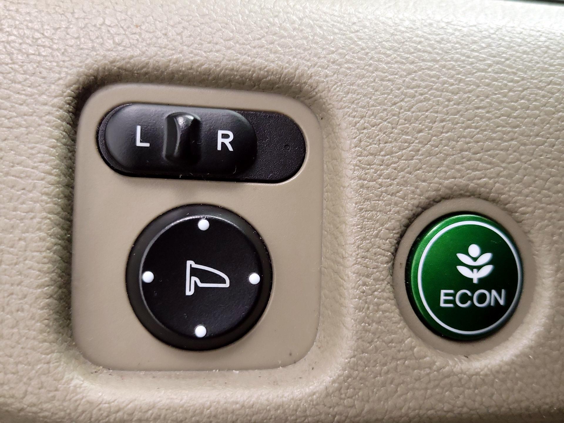 Thumbnail: 2016 Honda Pilot - 13