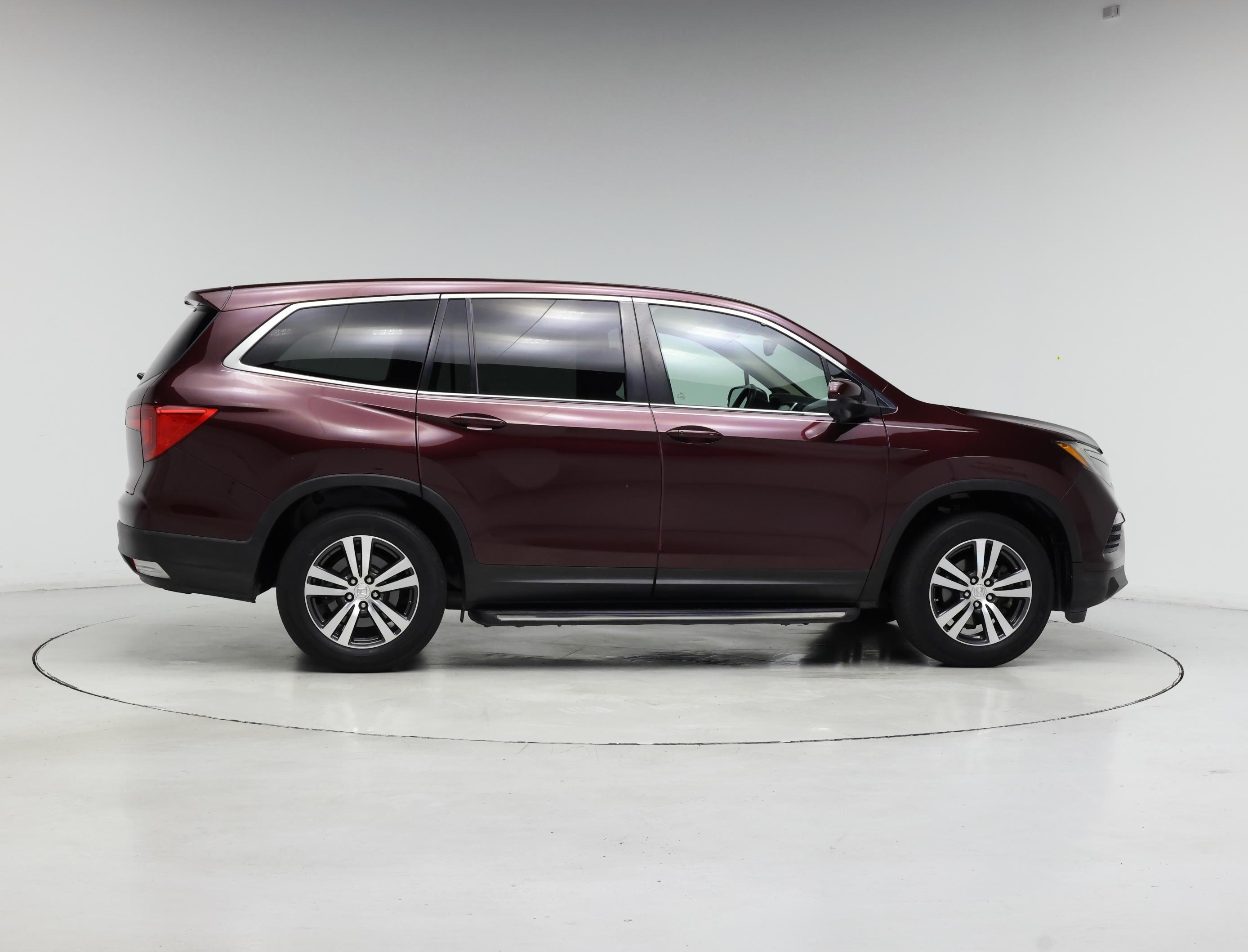 Thumbnail: 2016 Honda Pilot - 7
