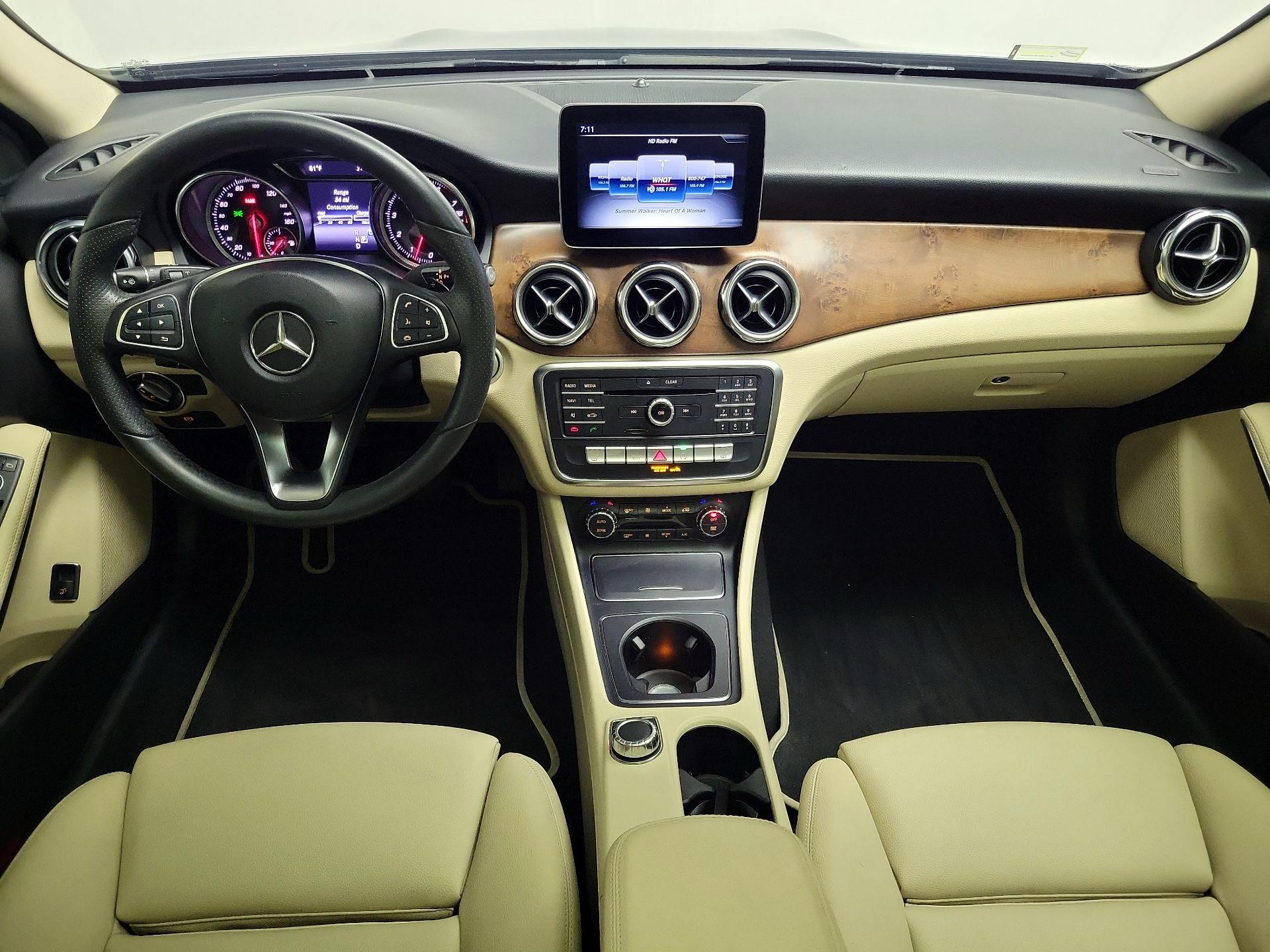 Thumbnail: 2018 Mercedes-Benz GLA - 9