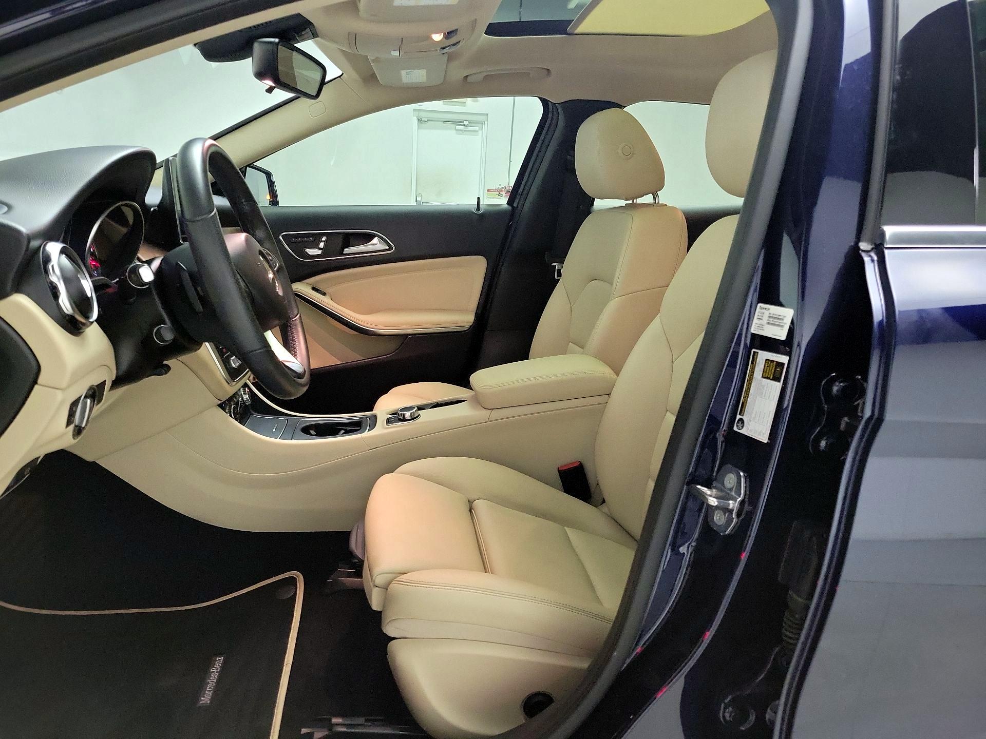 Thumbnail: 2018 Mercedes-Benz GLA - 11