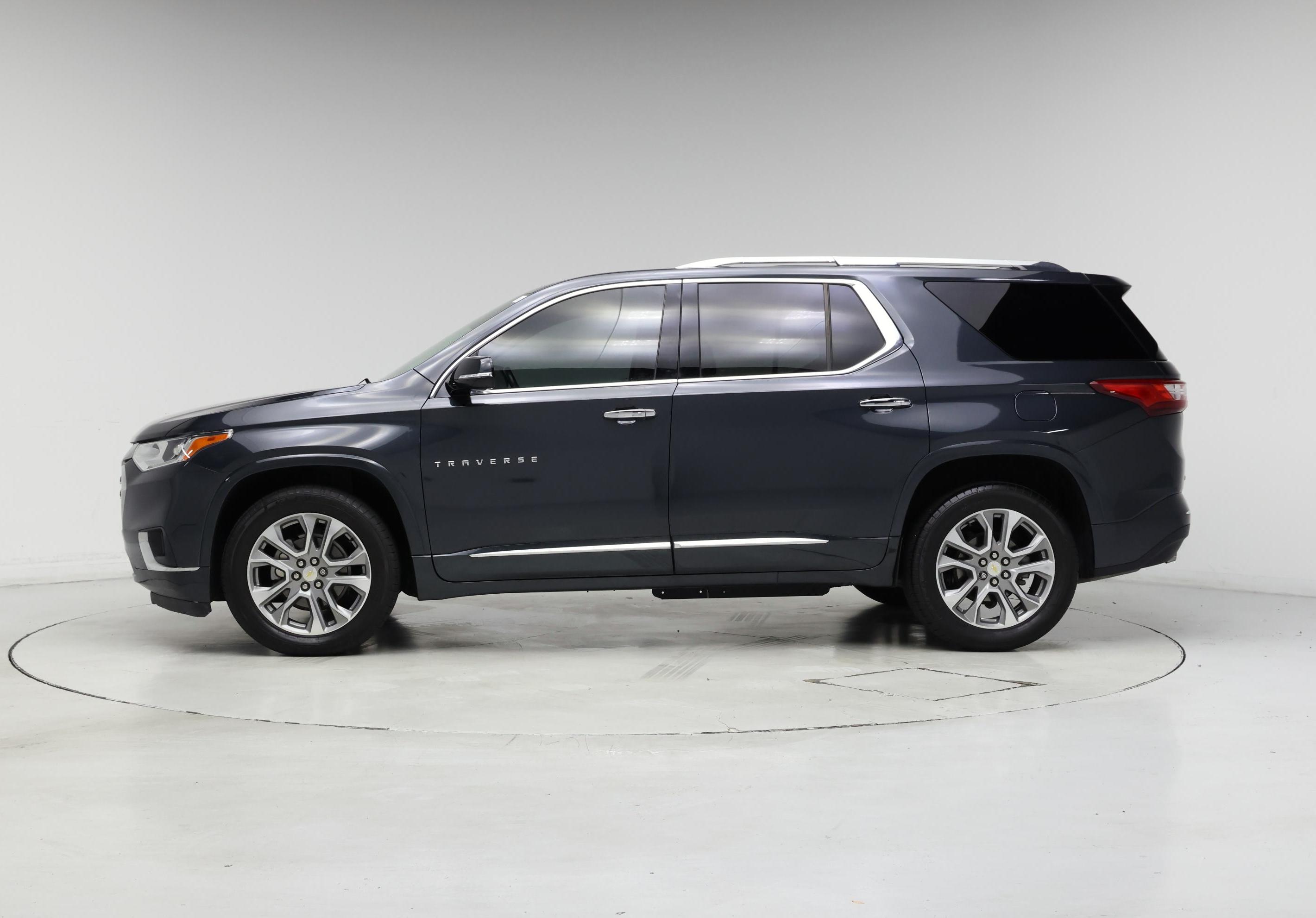 Thumbnail: 2019 Chevrolet Traverse - 3